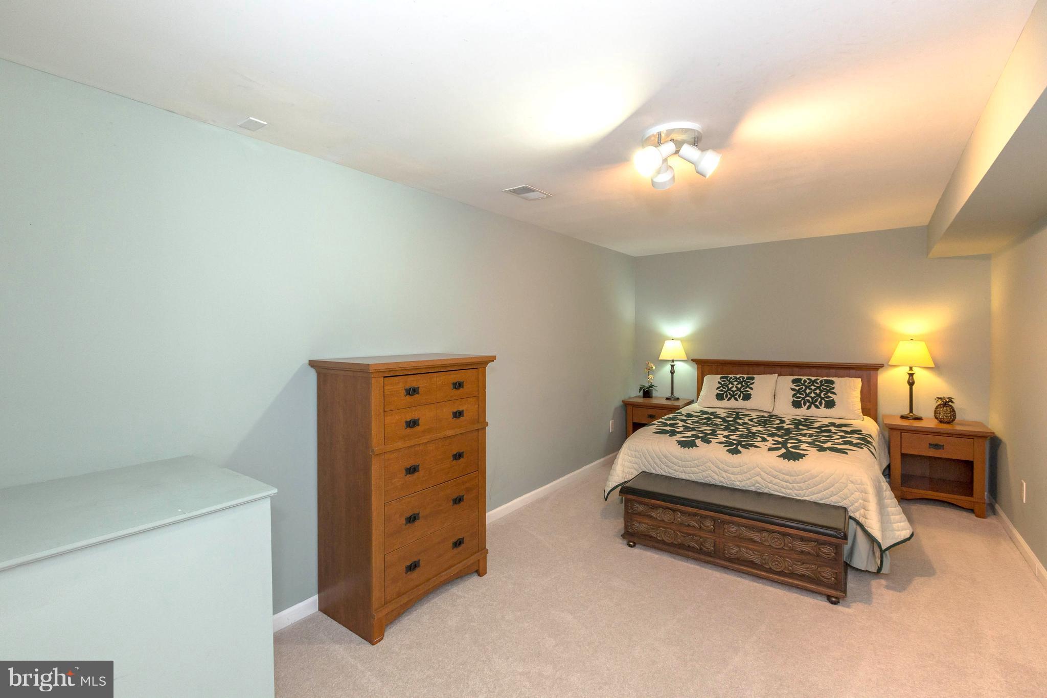 VILLAGE OF HICKORY RIDGE - Residential