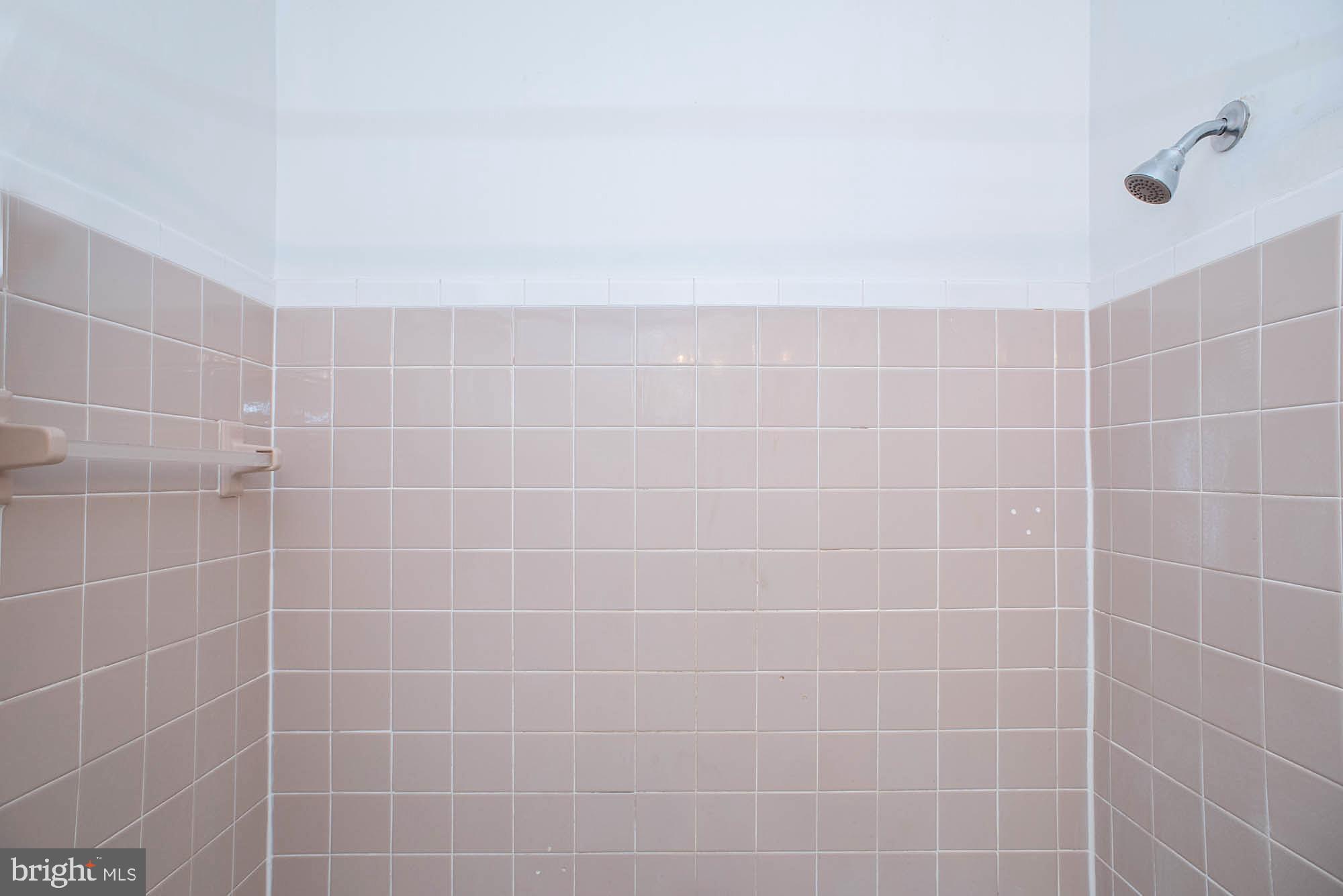 CEDAR CREST MANOR - Residential Lease