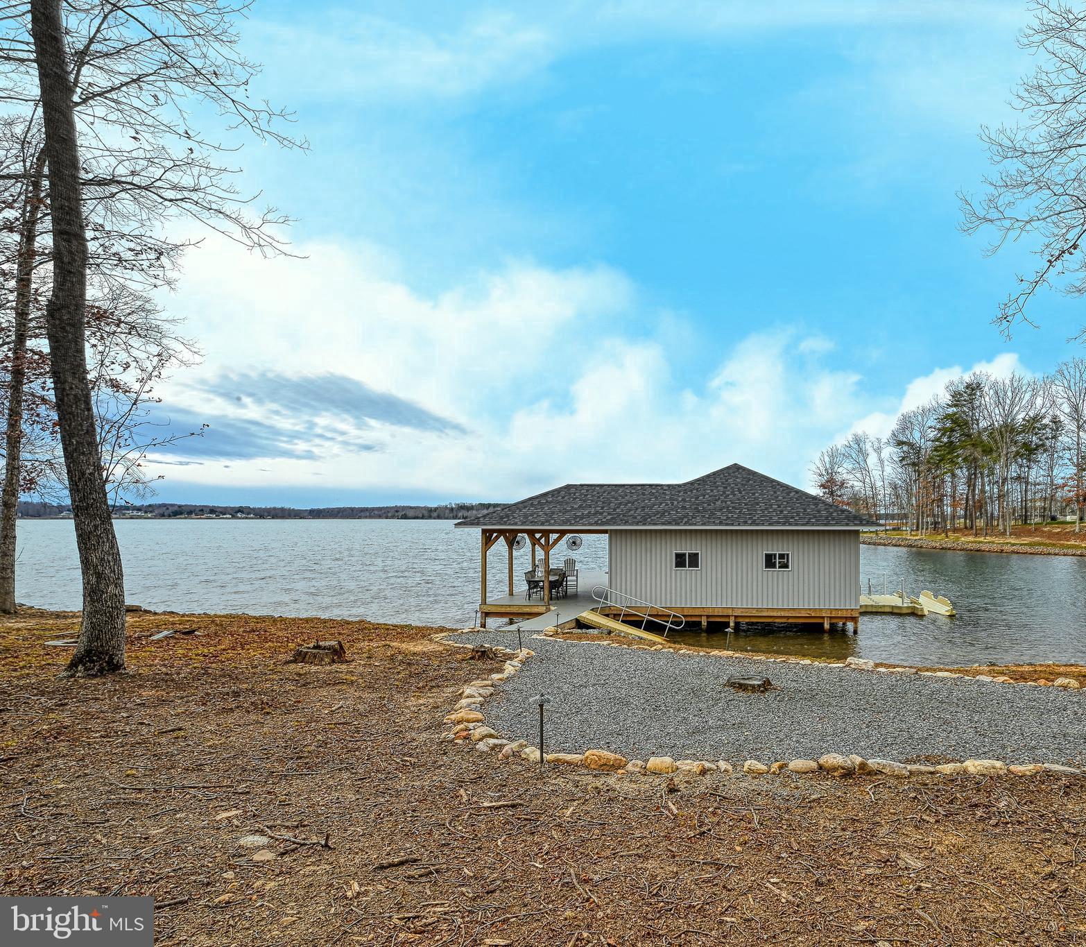 ANNA VISTA II - Residential