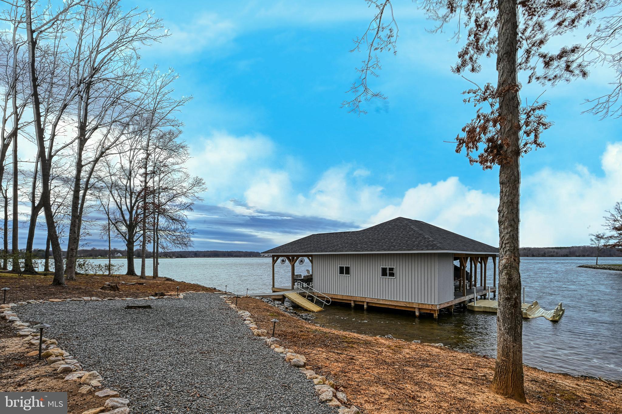 ANNA VISTA II - Residential