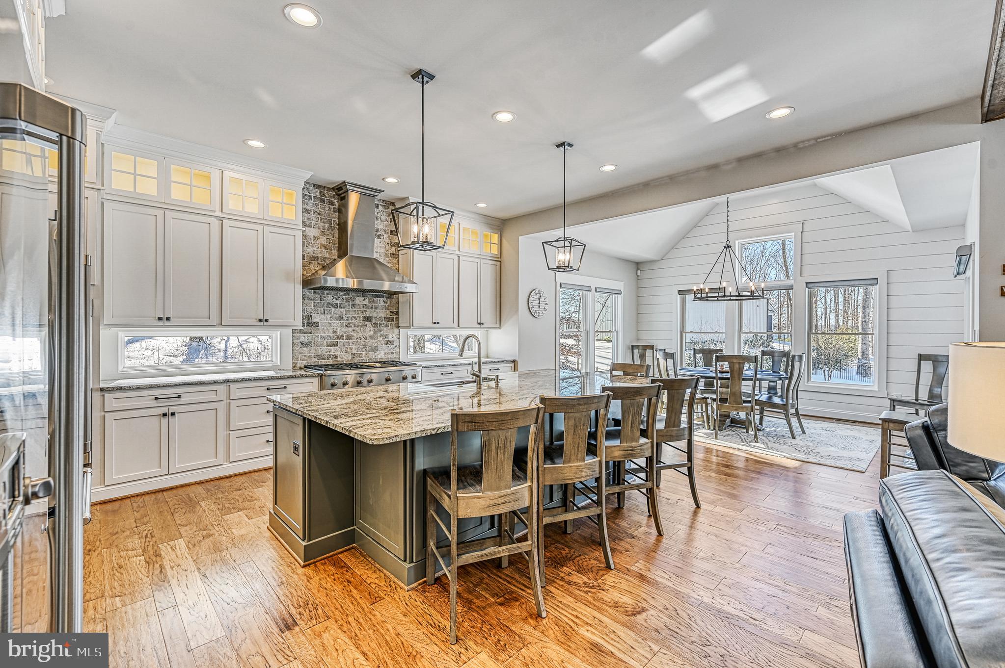 ANNA VISTA II - Residential