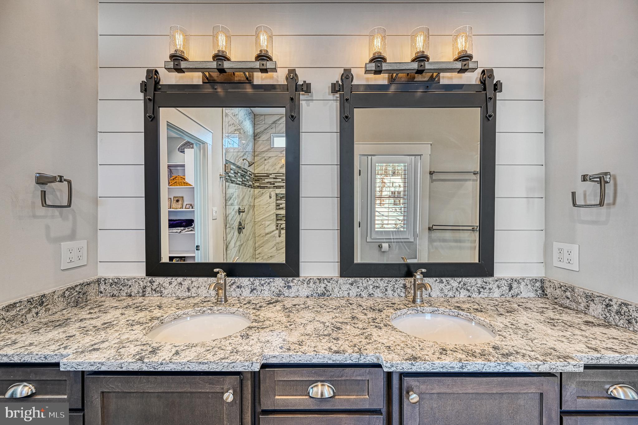 ANNA VISTA II - Residential