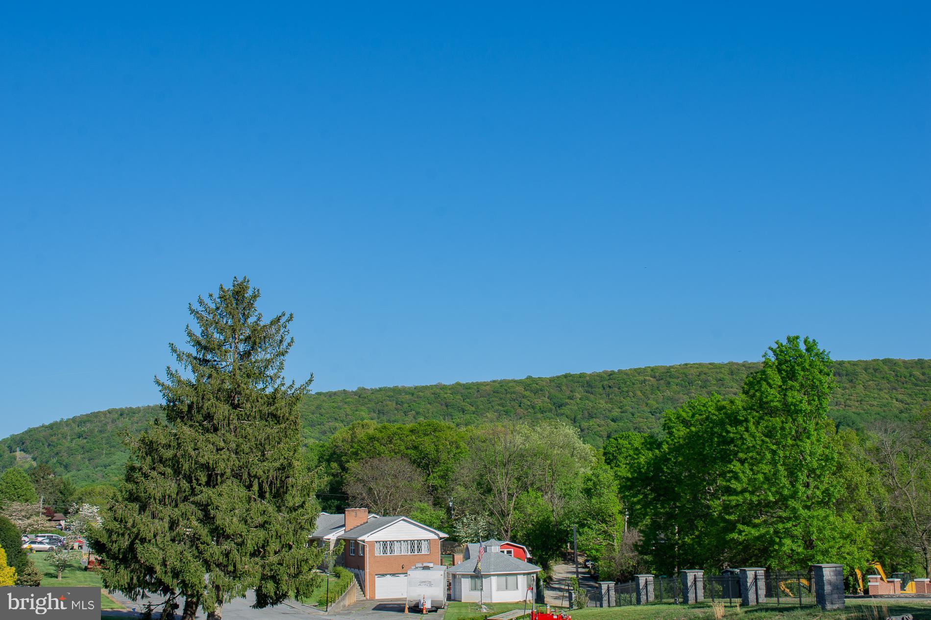 CAVALIER  HEIGHTS - Residential