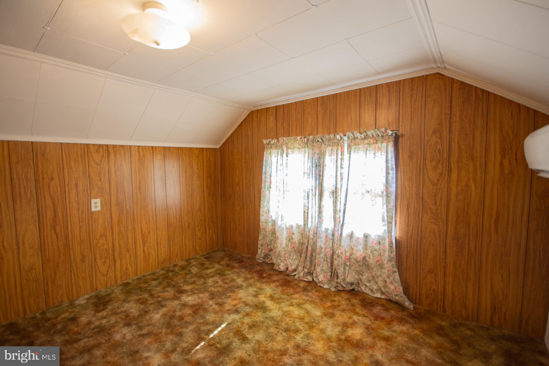 CAVALIER  HEIGHTS - Residential