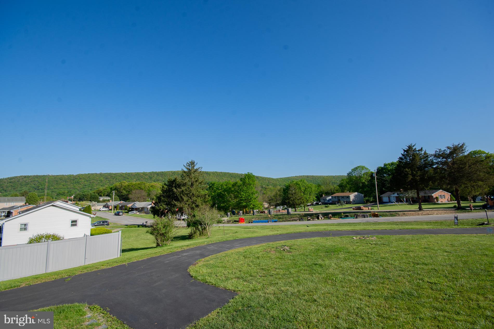 CAVALIER  HEIGHTS - Residential