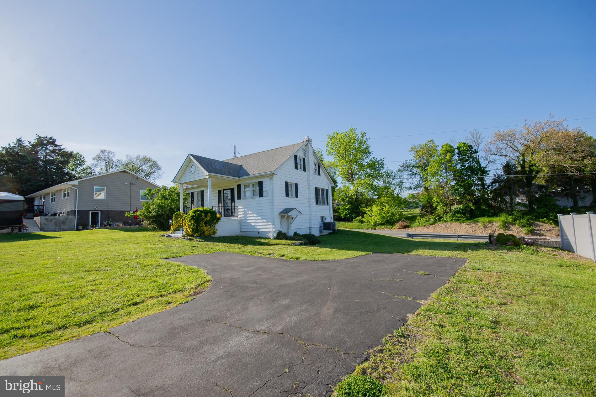 CAVALIER  HEIGHTS - Residential