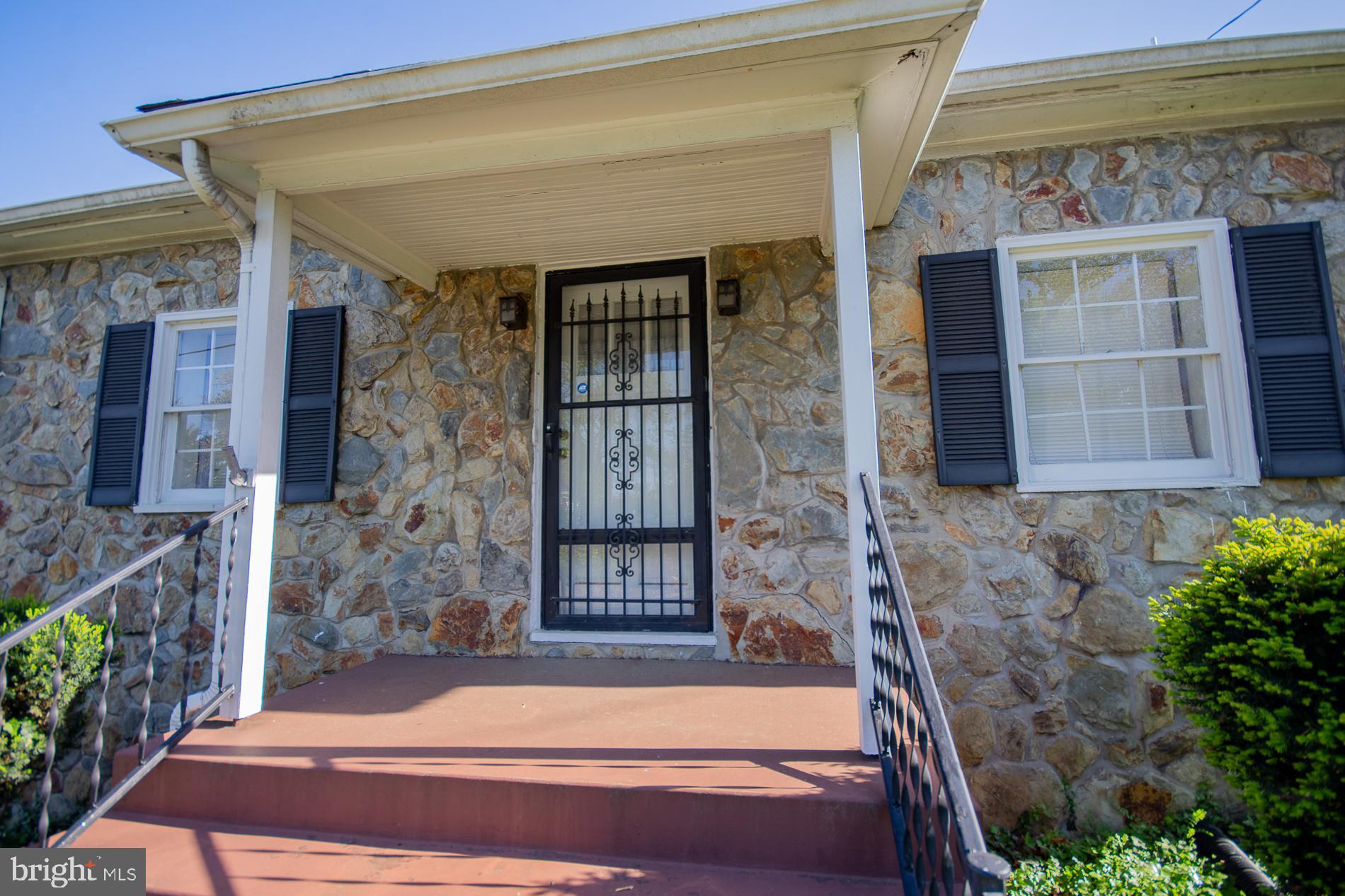 CAVALIER  HEIGHTS - Residential