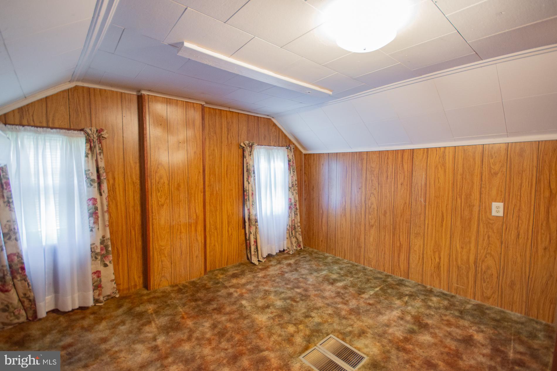 CAVALIER  HEIGHTS - Residential