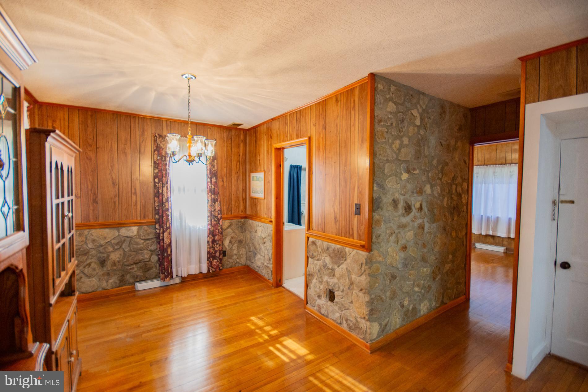 CAVALIER  HEIGHTS - Residential