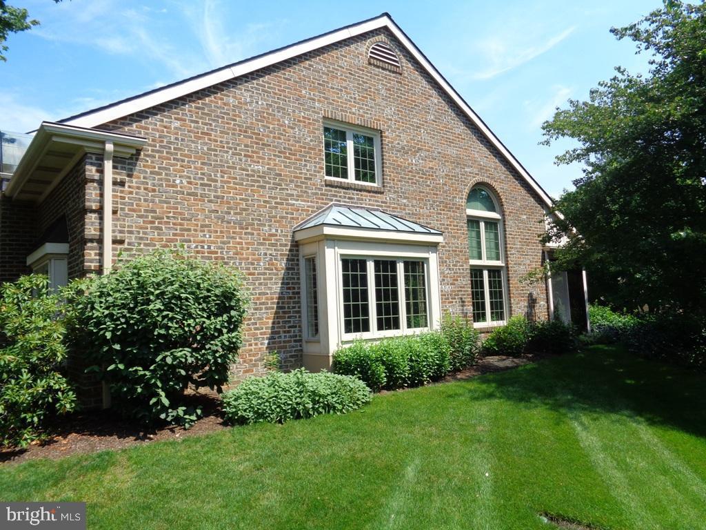 WILLOW VALLEY - Residential