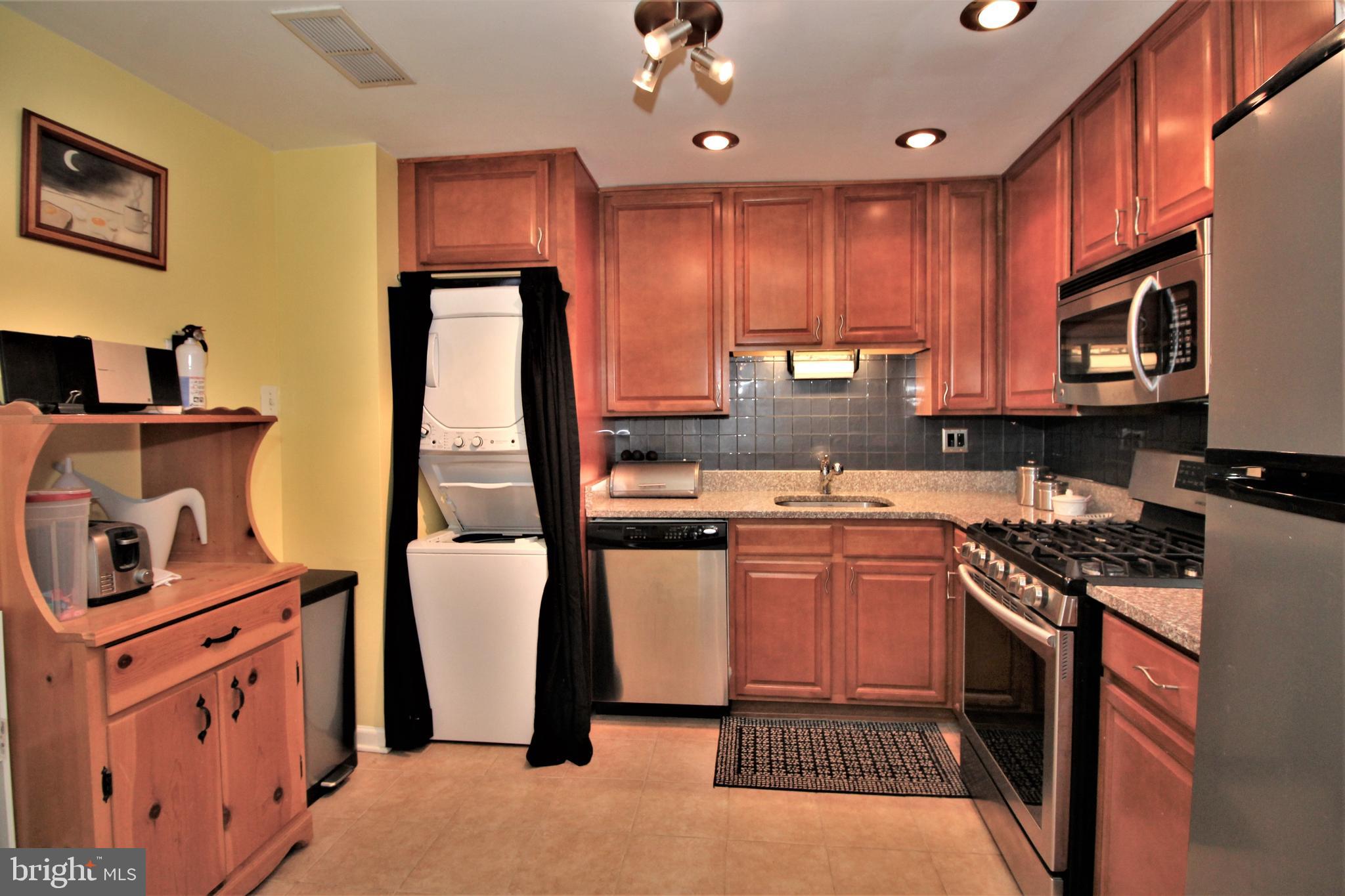 HERONS COVE - Residential