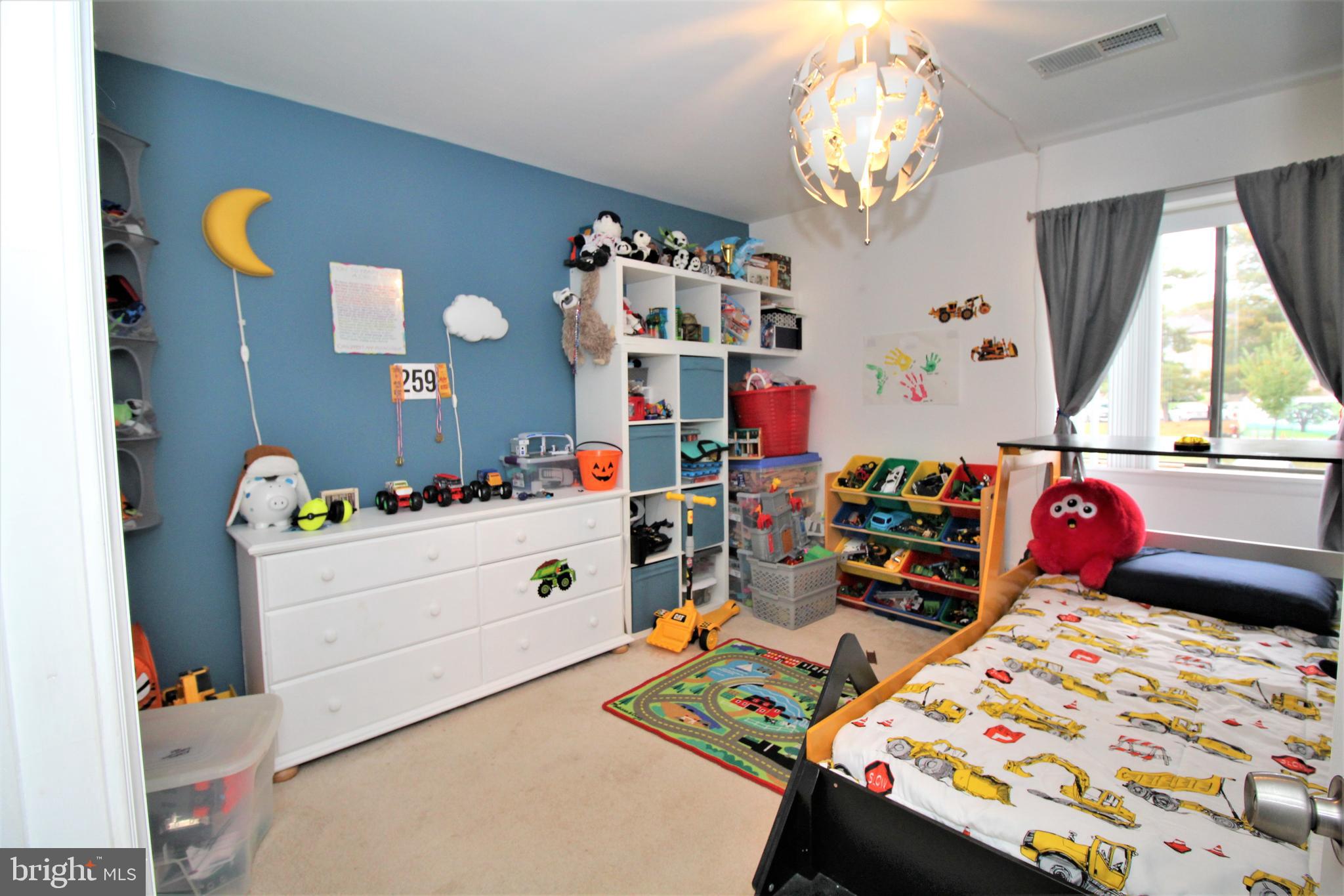 HERONS COVE - Residential