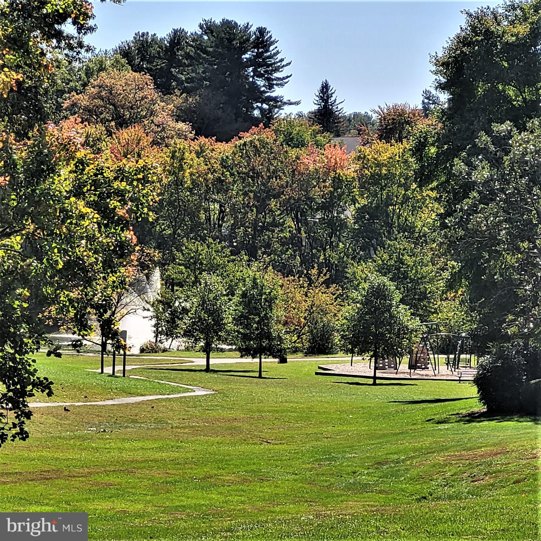 HERONS COVE - Residential