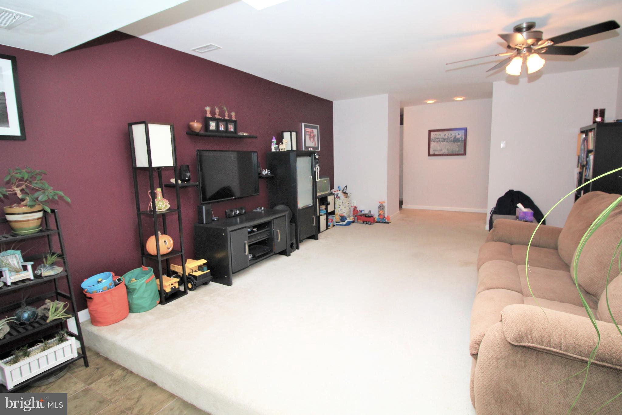 HERONS COVE - Residential