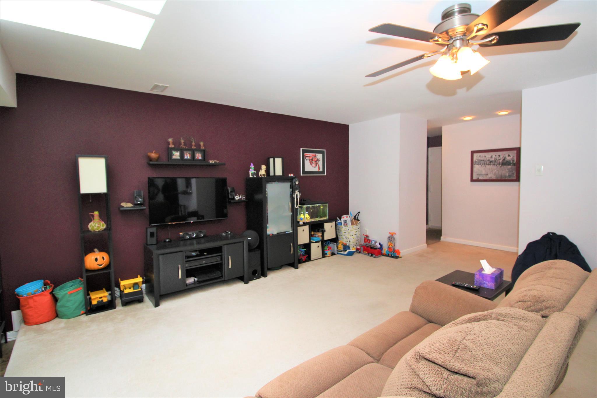 HERONS COVE - Residential