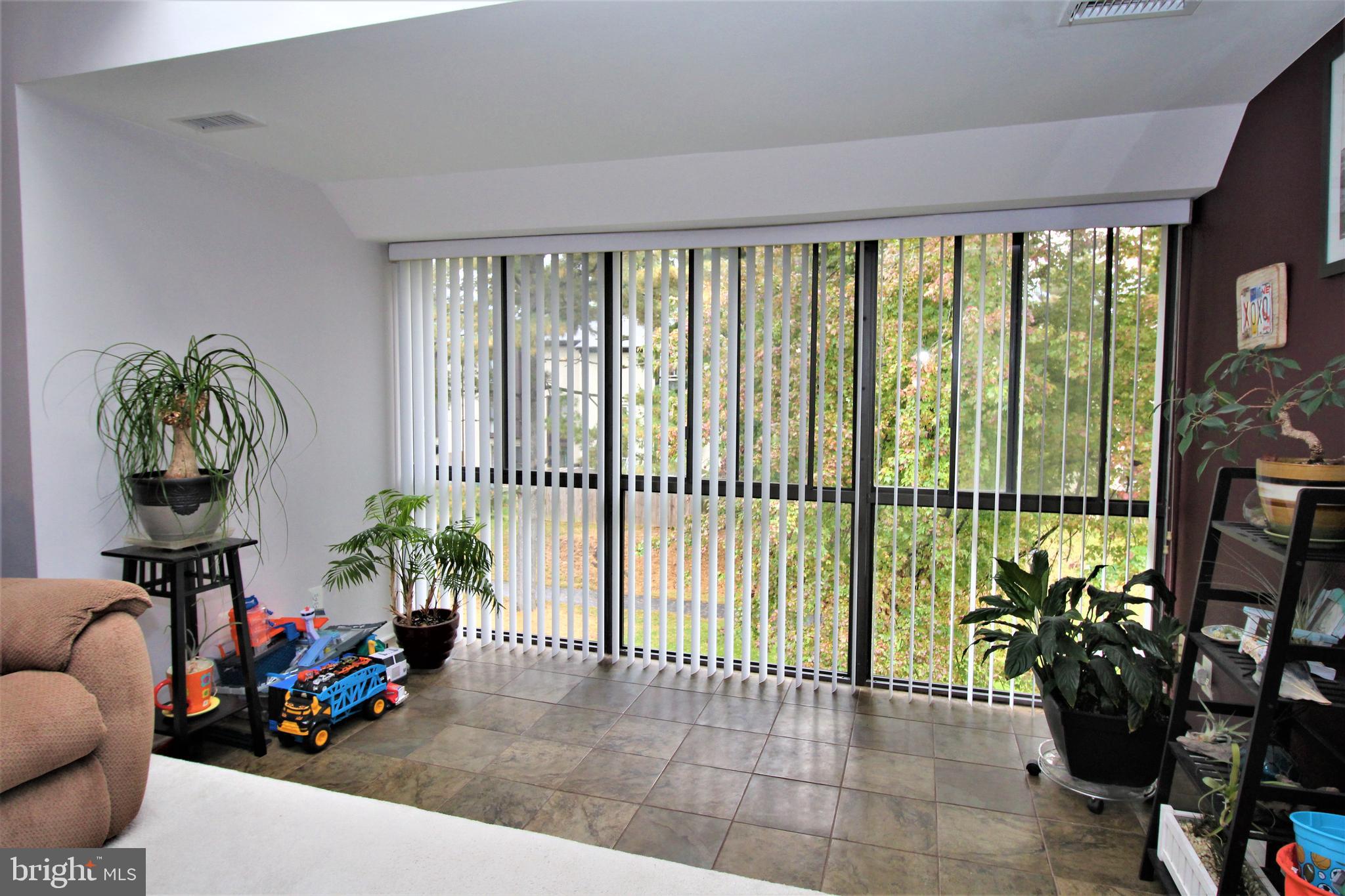 HERONS COVE - Residential