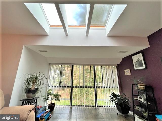 HERONS COVE - Residential