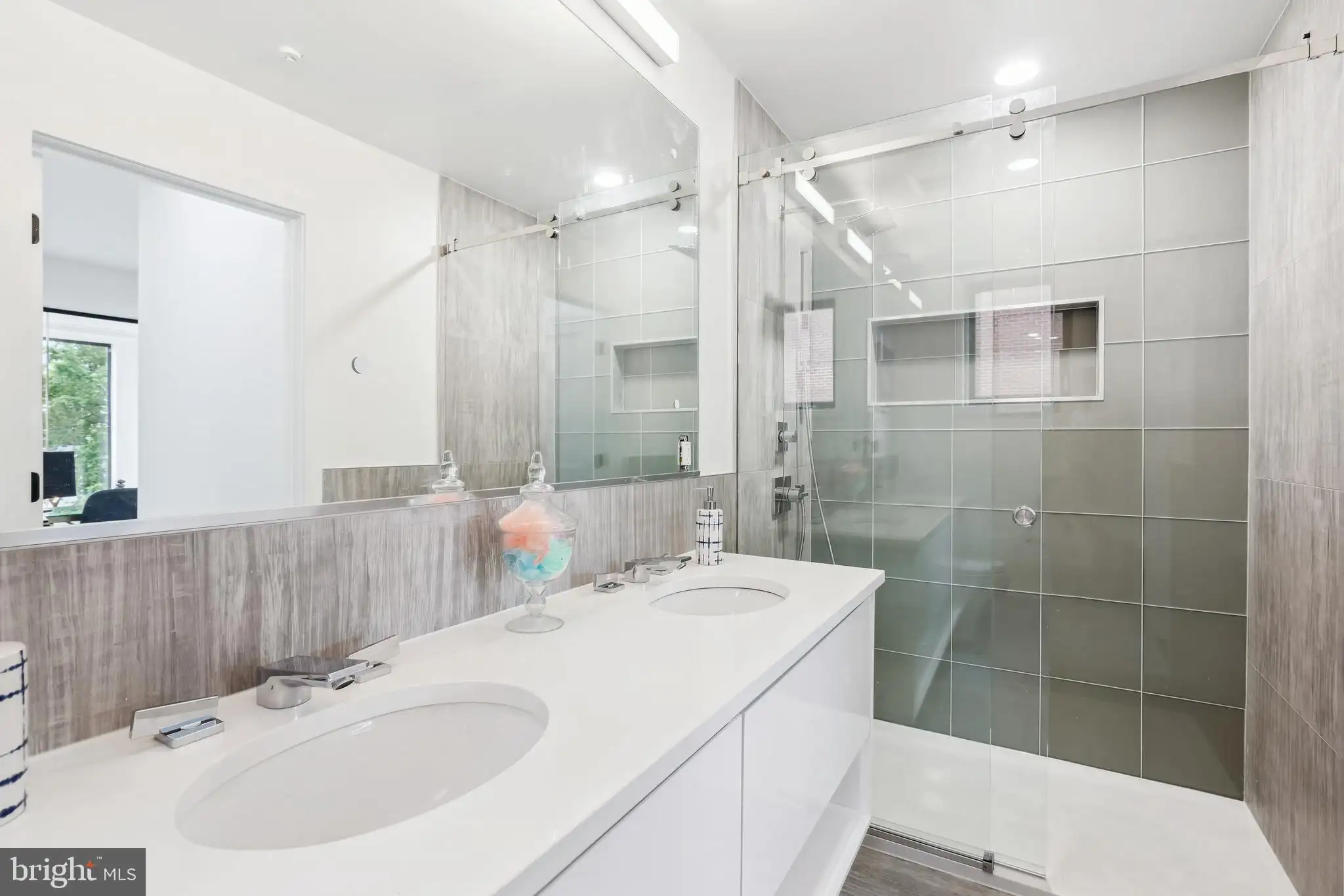 Additional image 61 of 304 K Street NE Unit 1, Washington, DC 20002