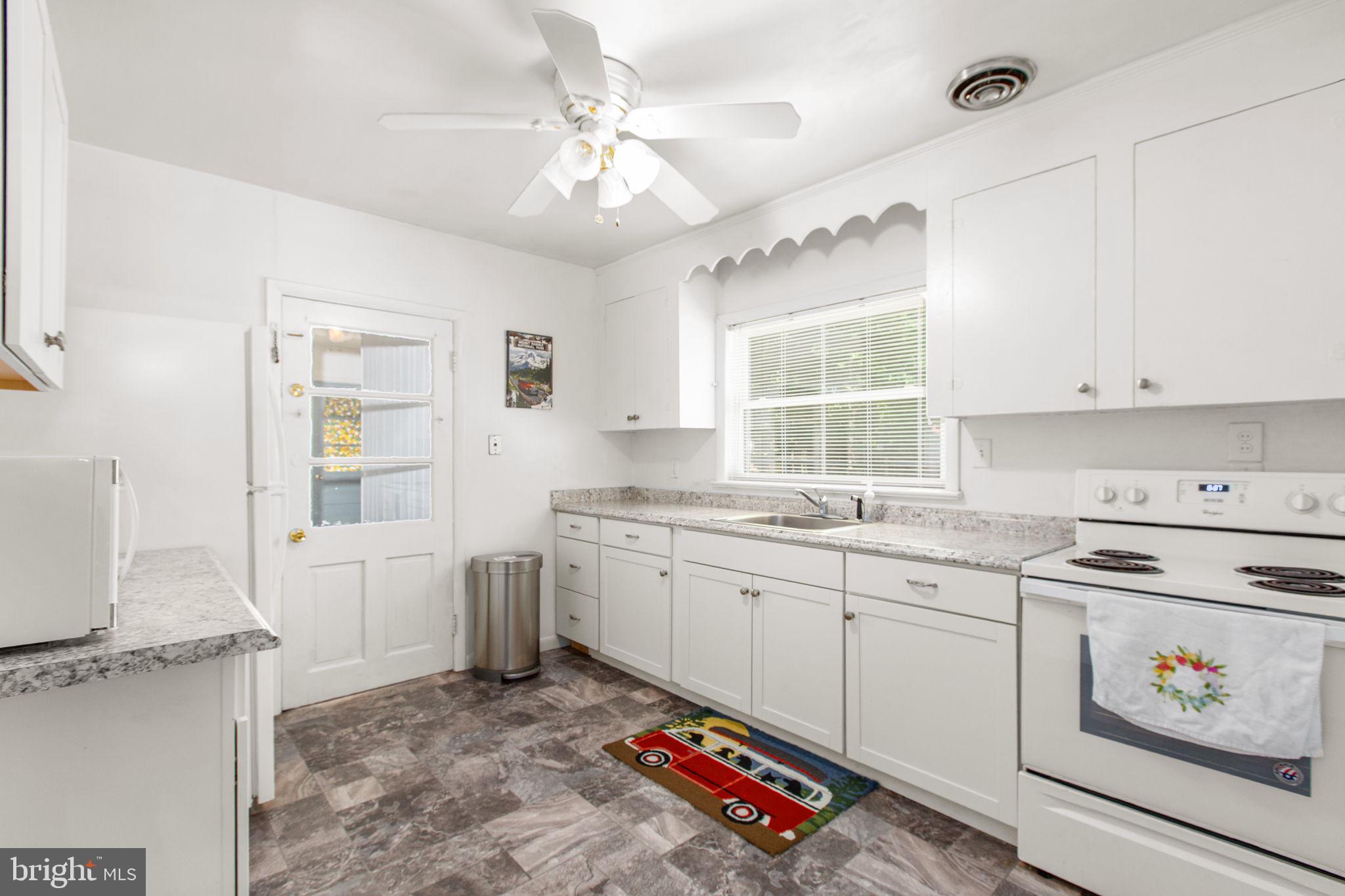 WESTMORELAND SHORES - Residential