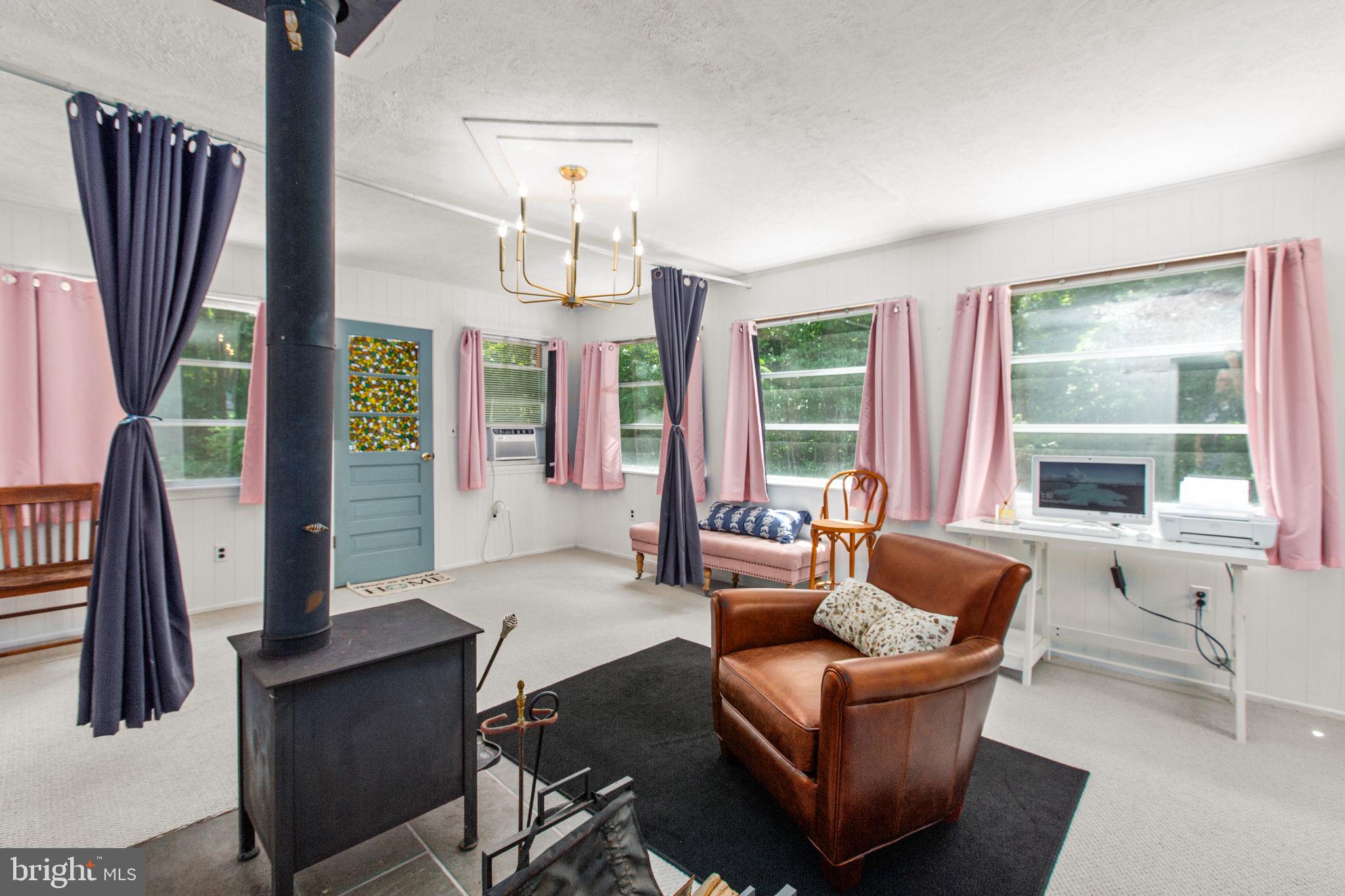 WESTMORELAND SHORES - Residential