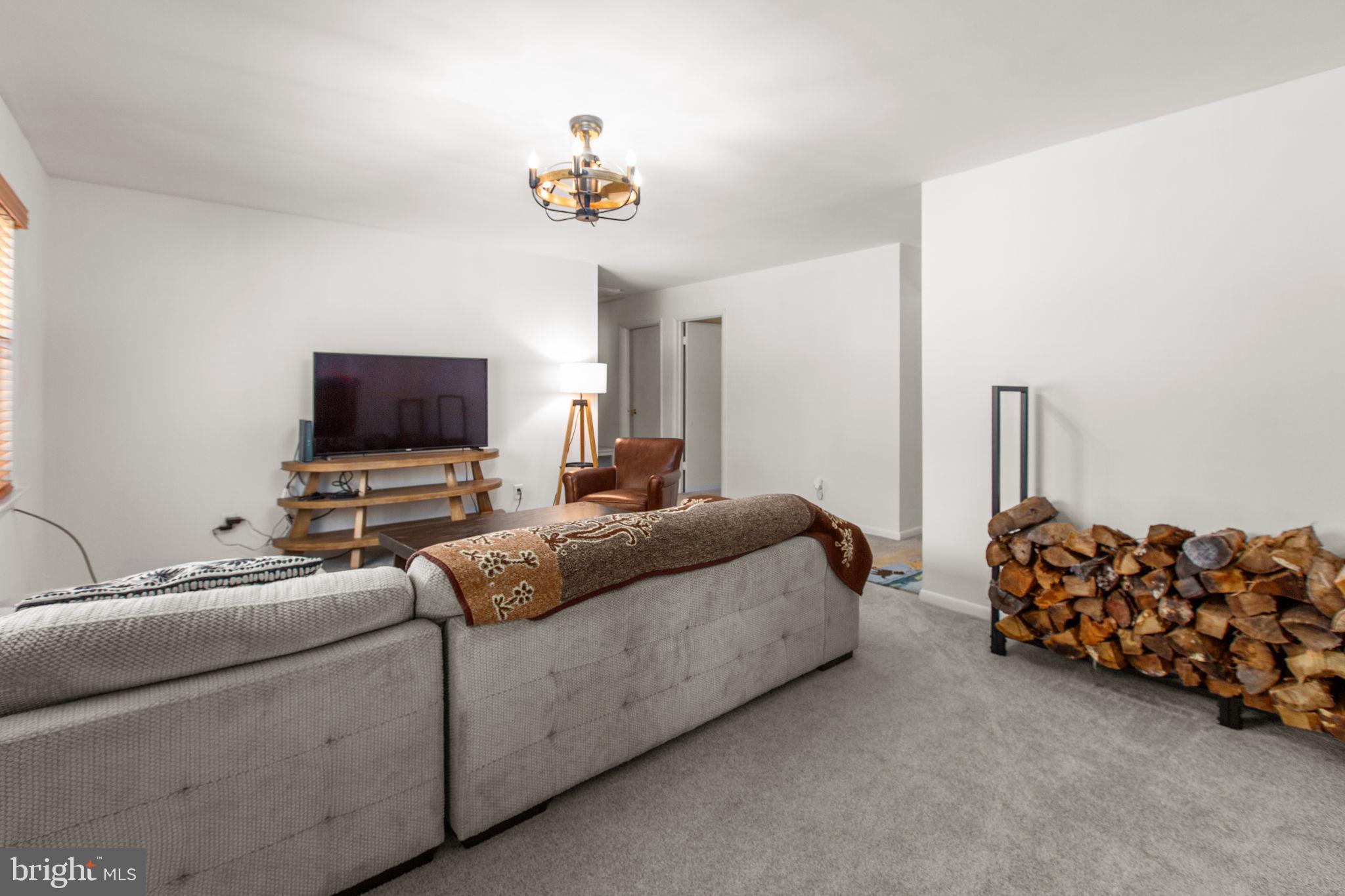 WESTMORELAND SHORES - Residential