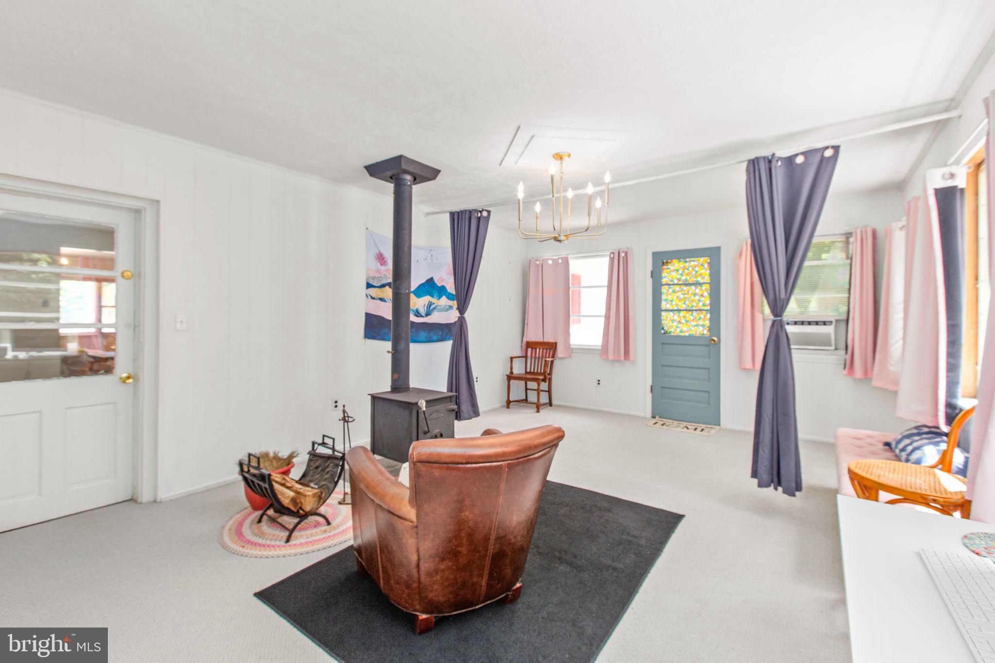 WESTMORELAND SHORES - Residential