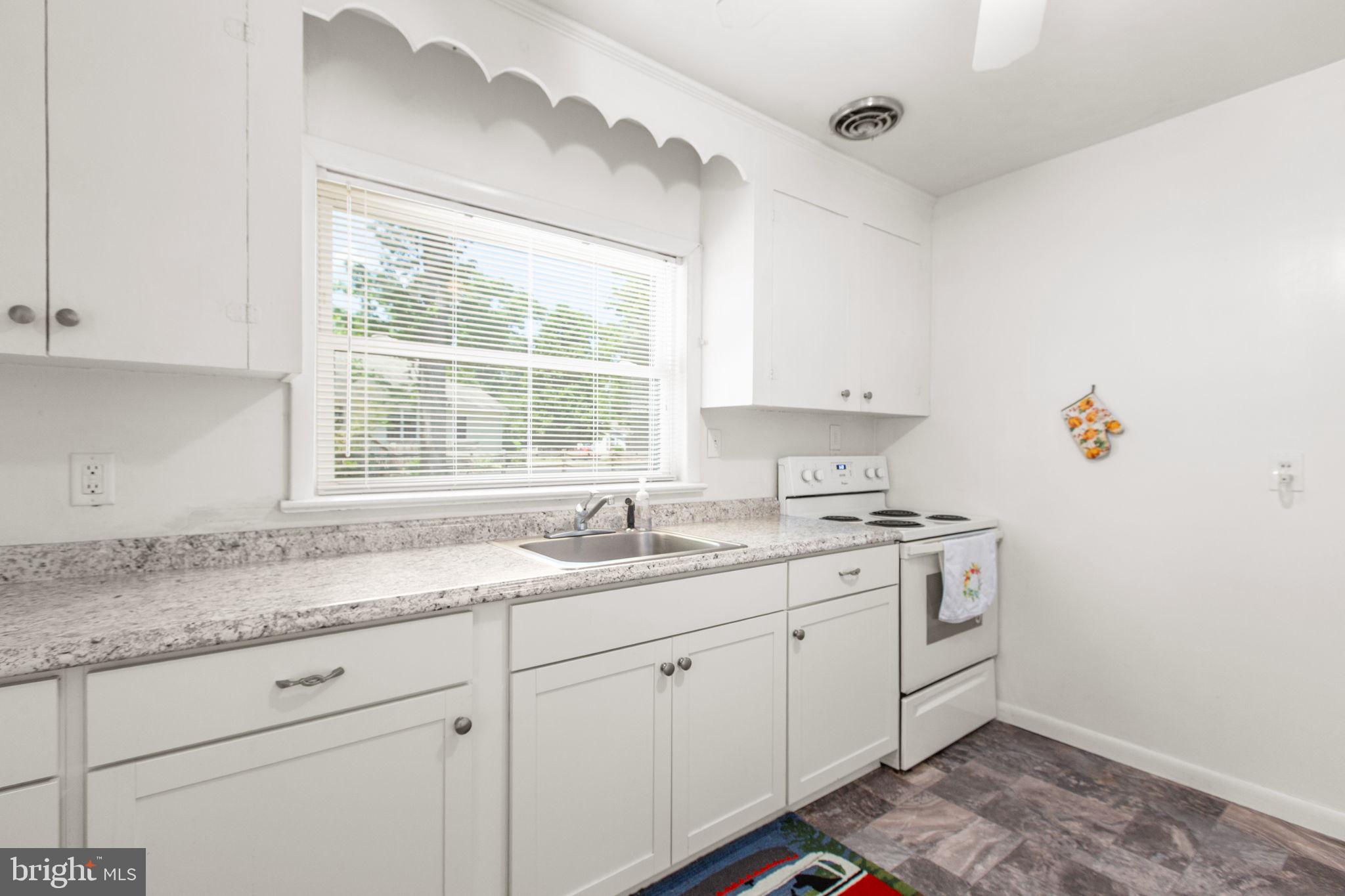 WESTMORELAND SHORES - Residential