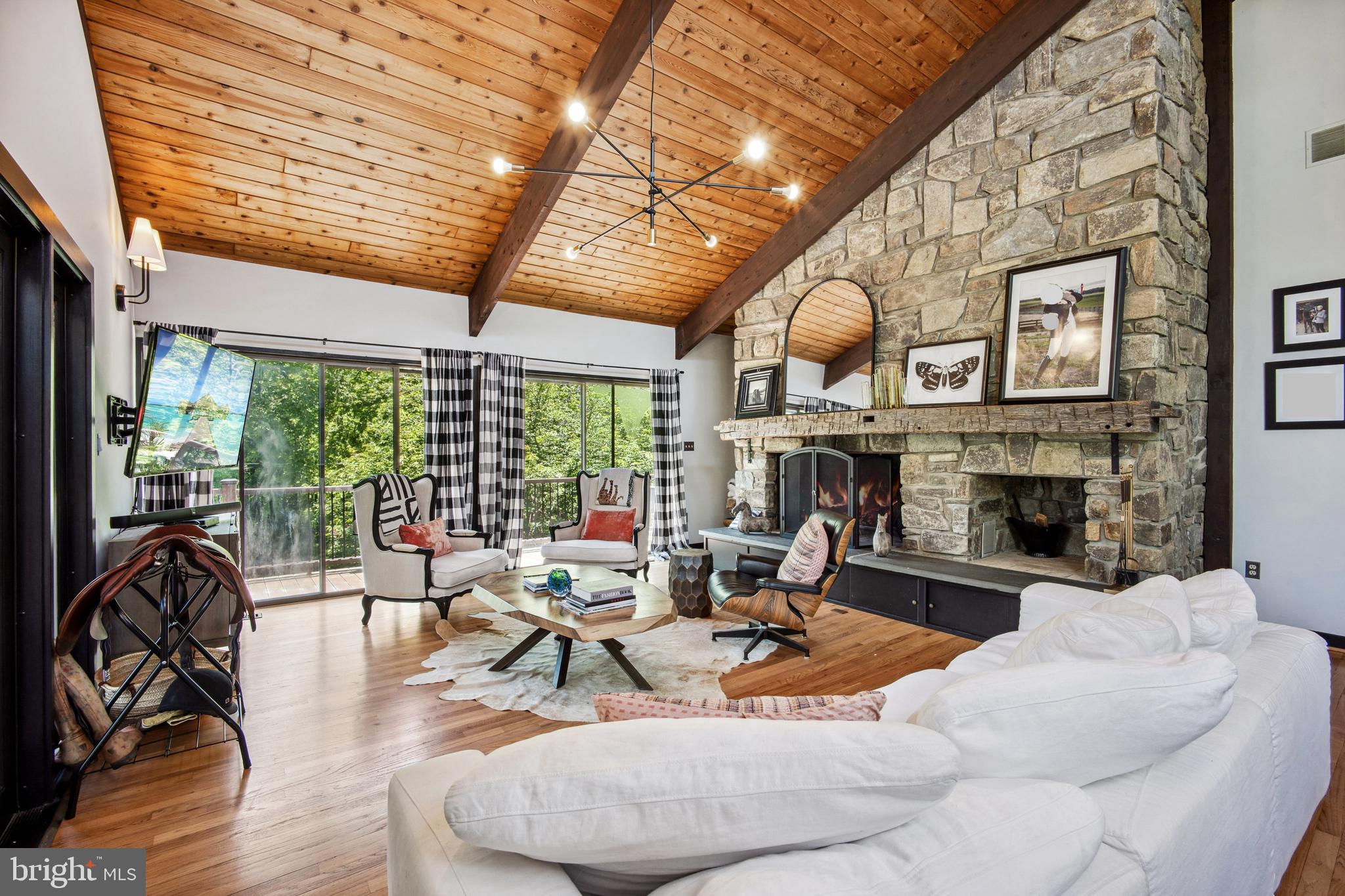 CORNWELL FARM - Residential