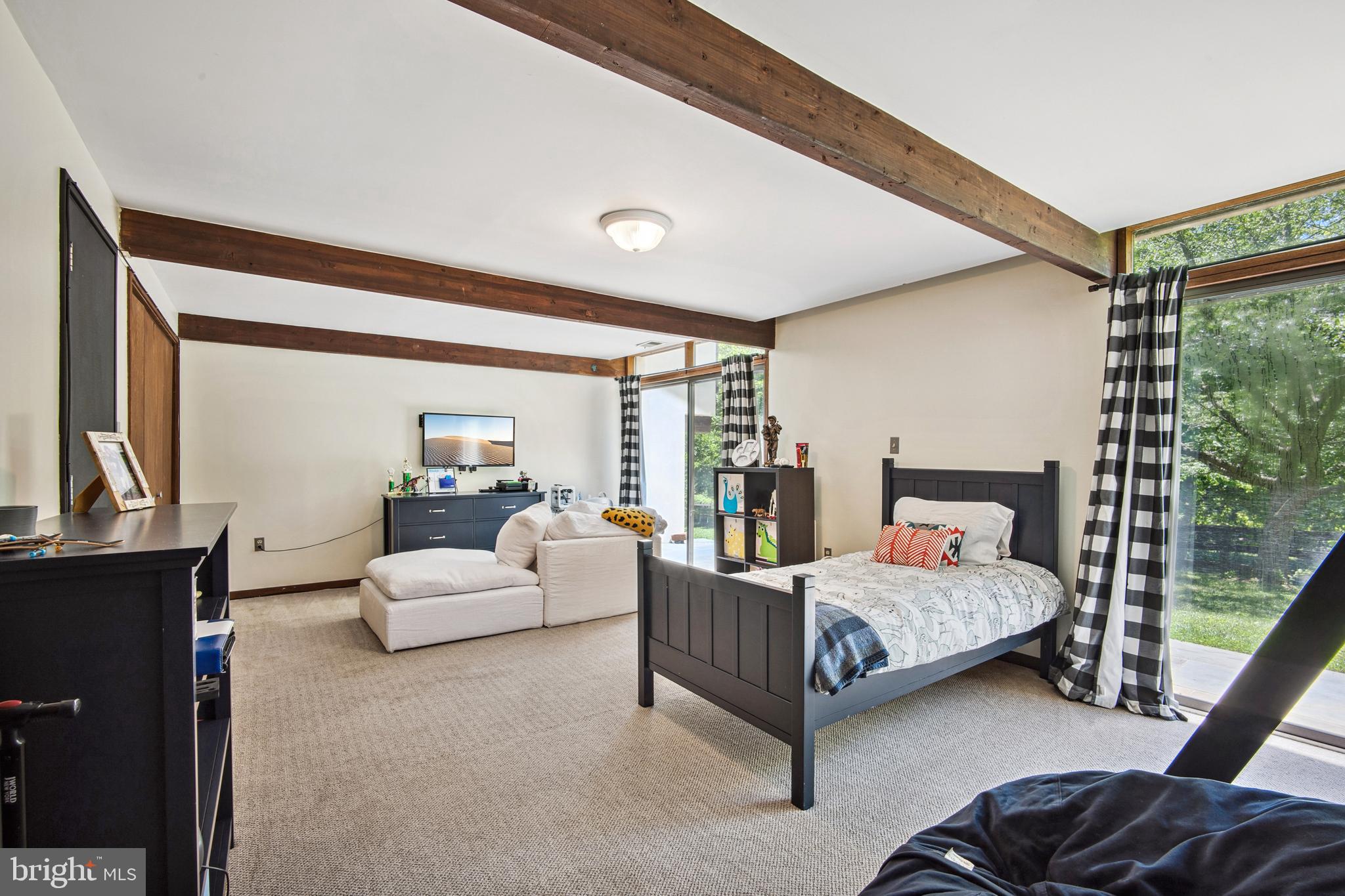 CORNWELL FARM - Residential