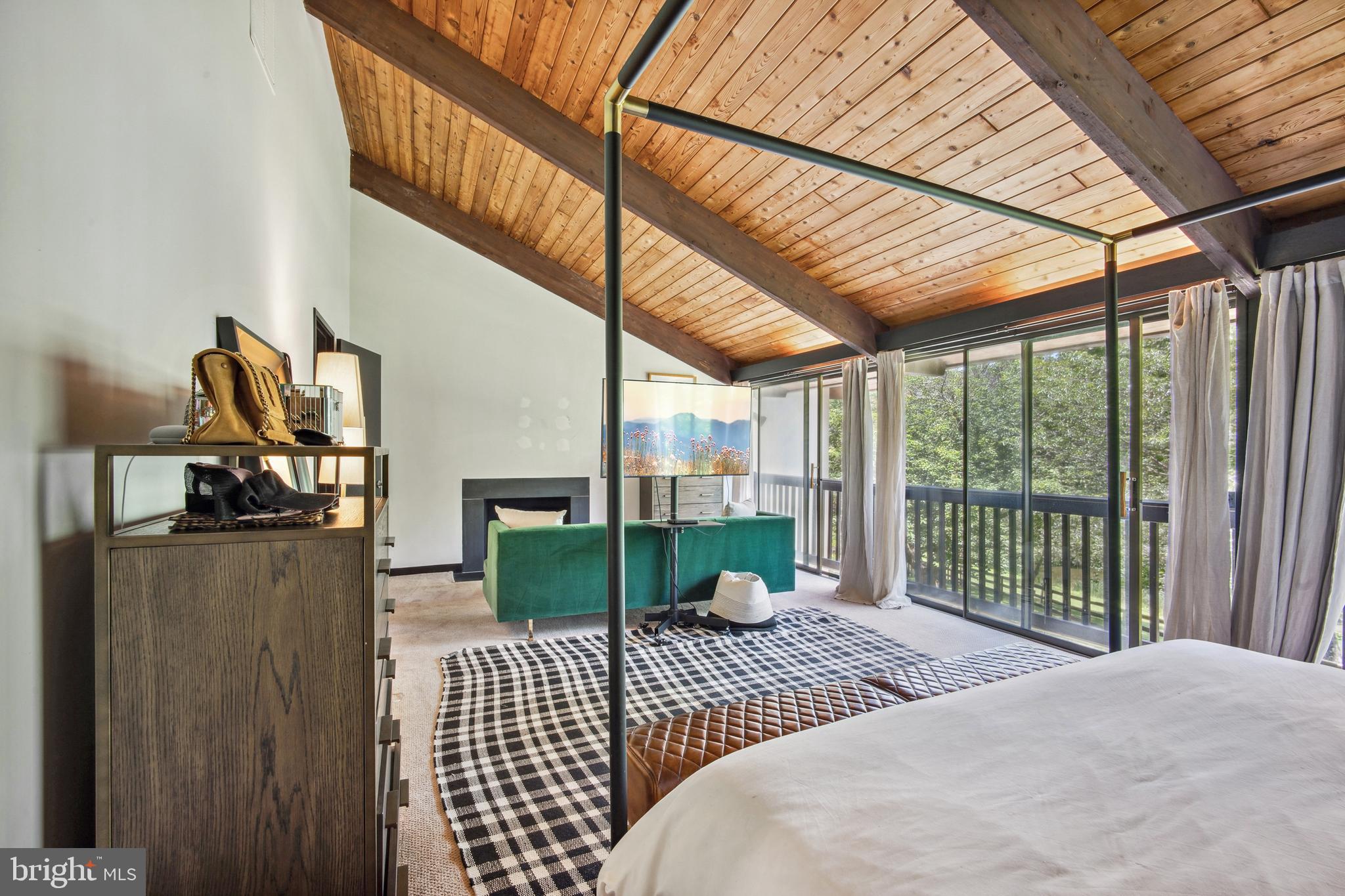 CORNWELL FARM - Residential