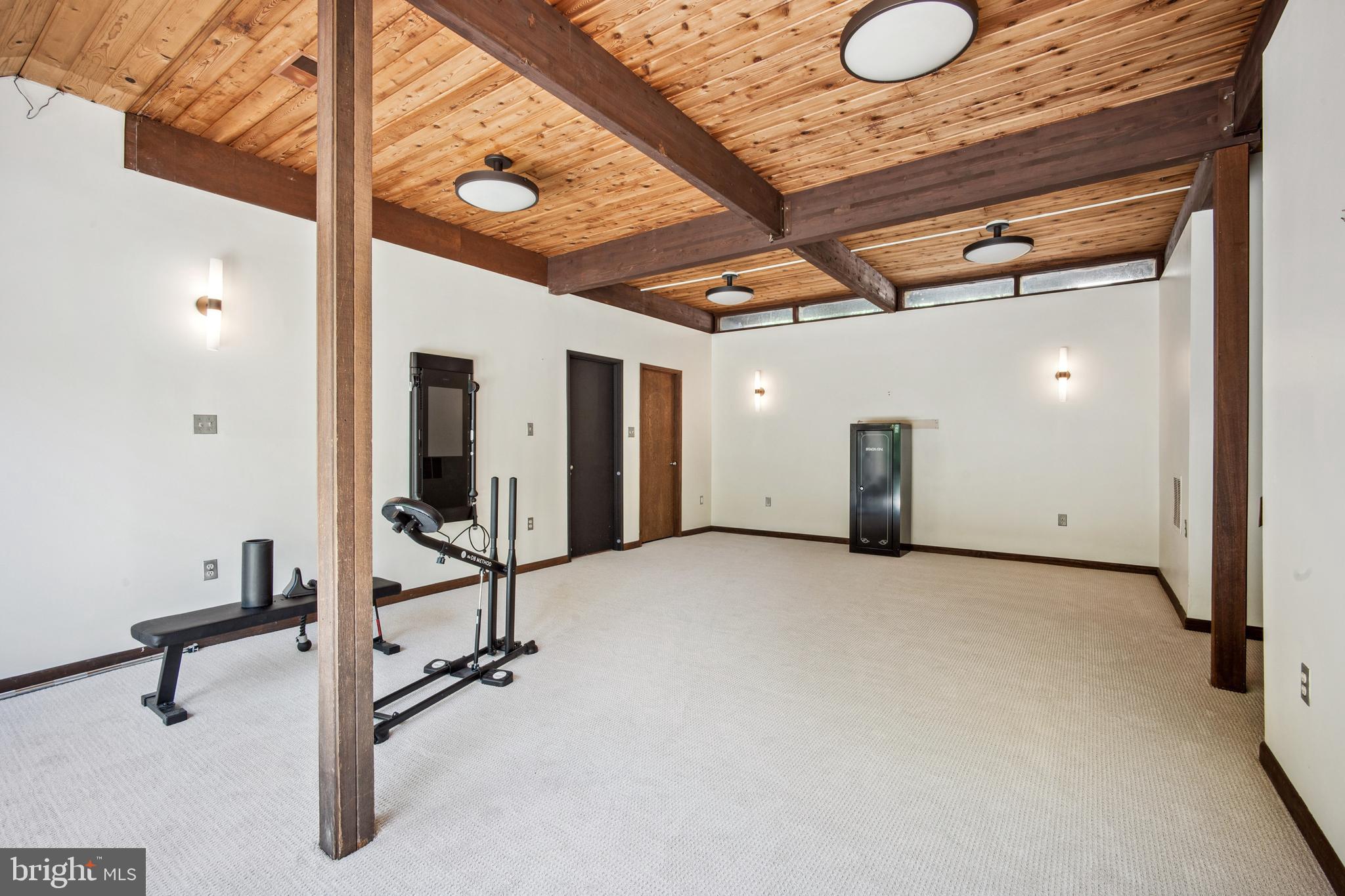 CORNWELL FARM - Residential