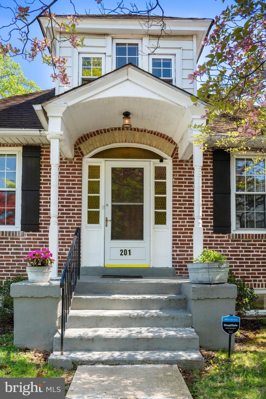 Photo of 201 3rd Avenue, NEWTOWN SQUARE, PA 19073 (MLS # PADE2116562)