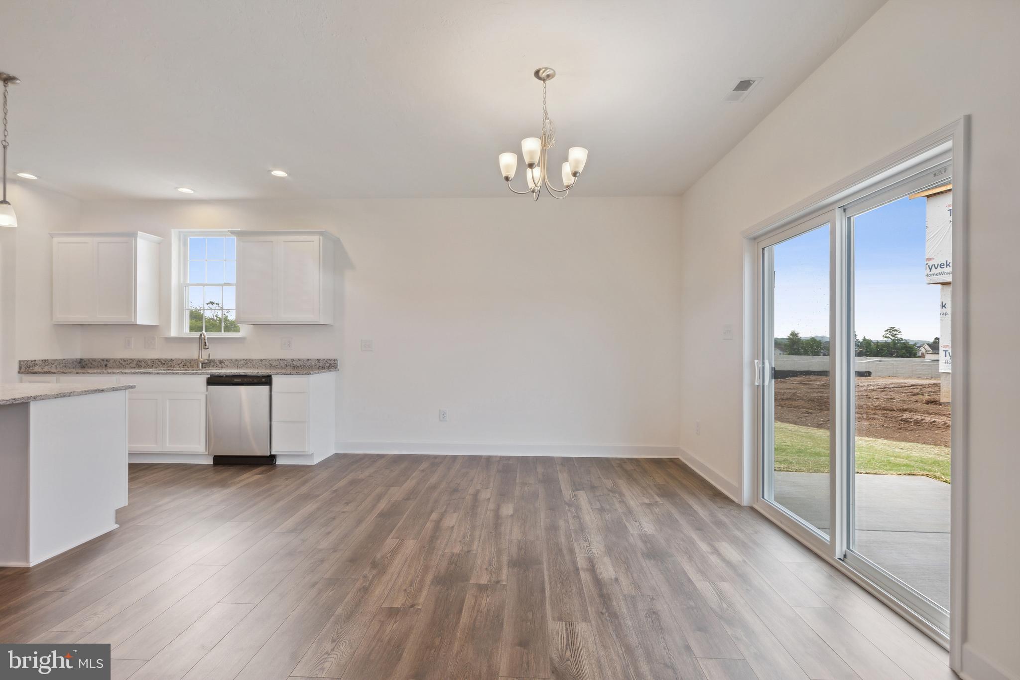 CUMBERLAND VILLAGE - Residential