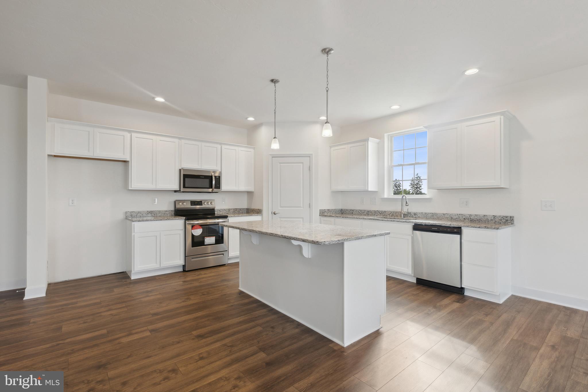 CUMBERLAND VILLAGE - Residential