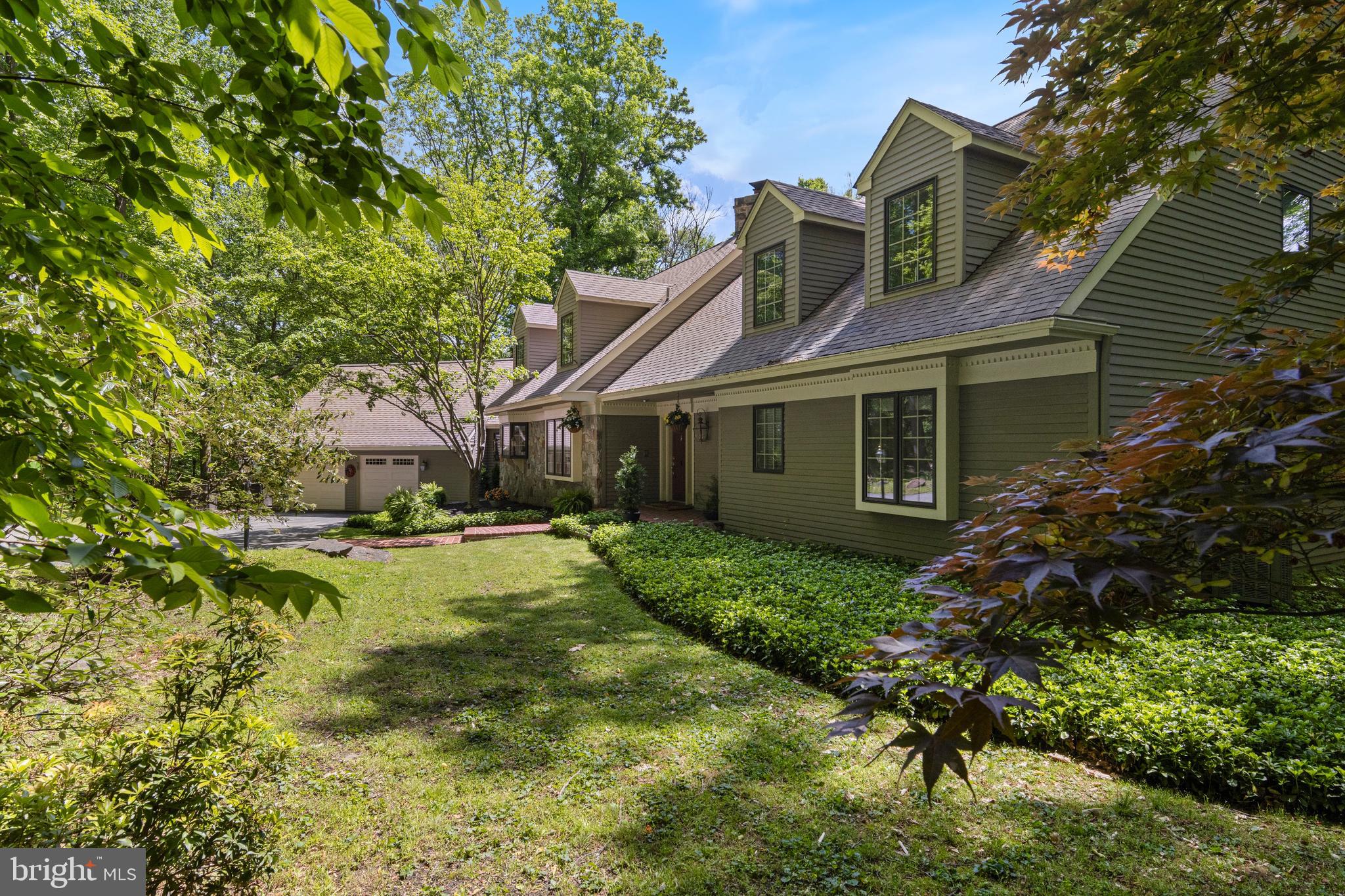 THE WOODS - Residential