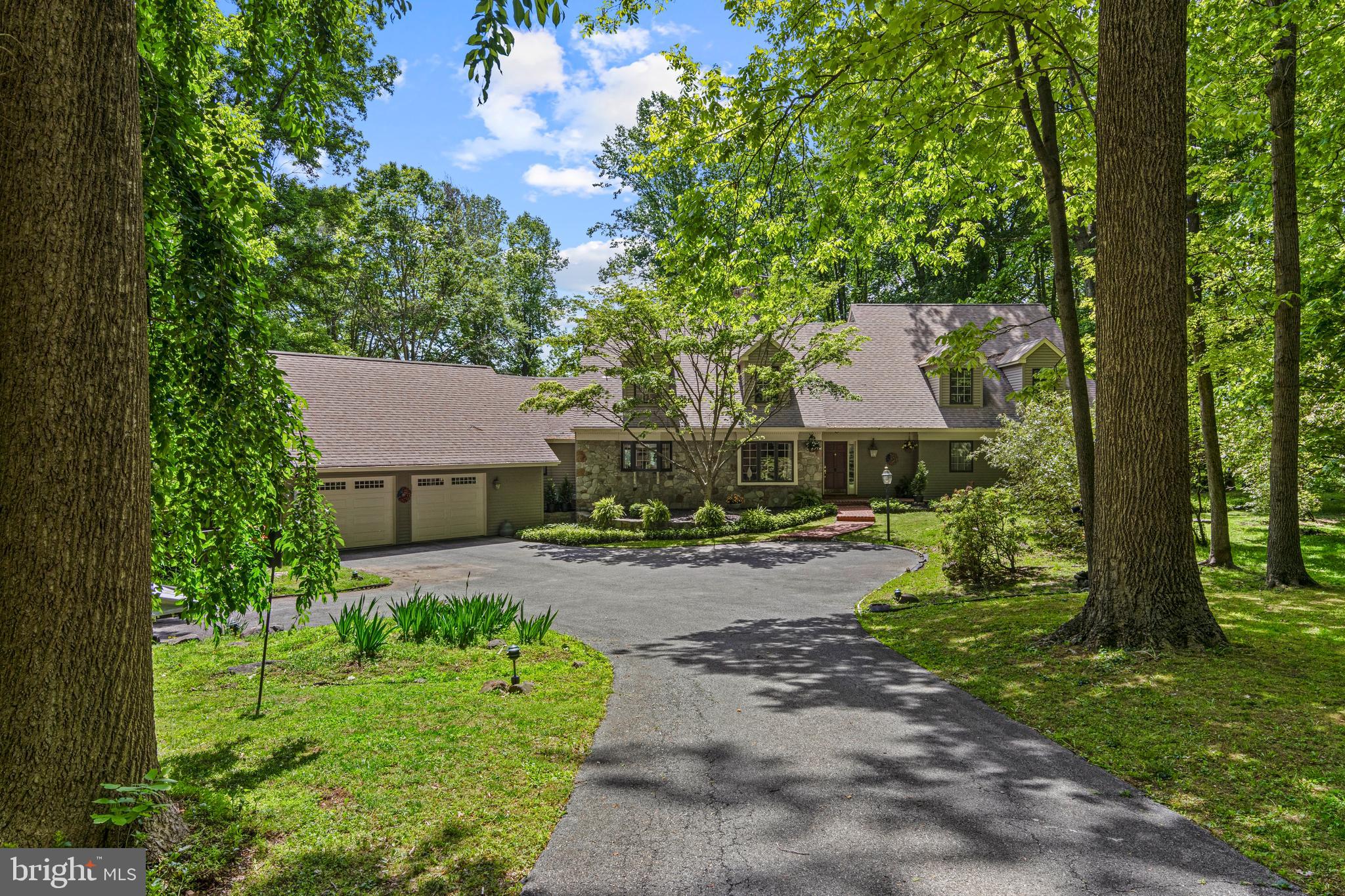 THE WOODS - Residential