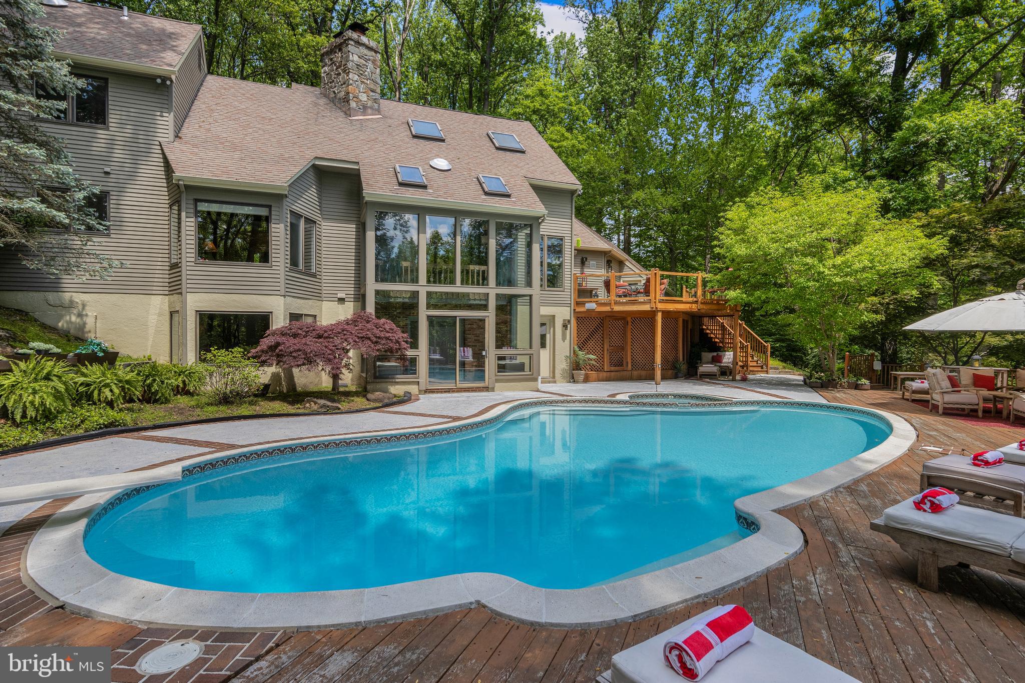 THE WOODS - Residential