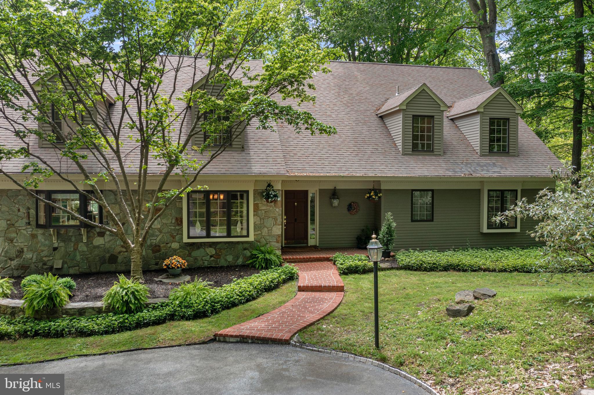 THE WOODS - Residential