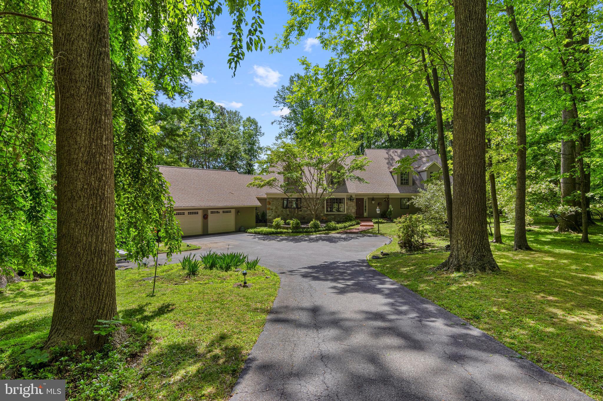 THE WOODS - Residential