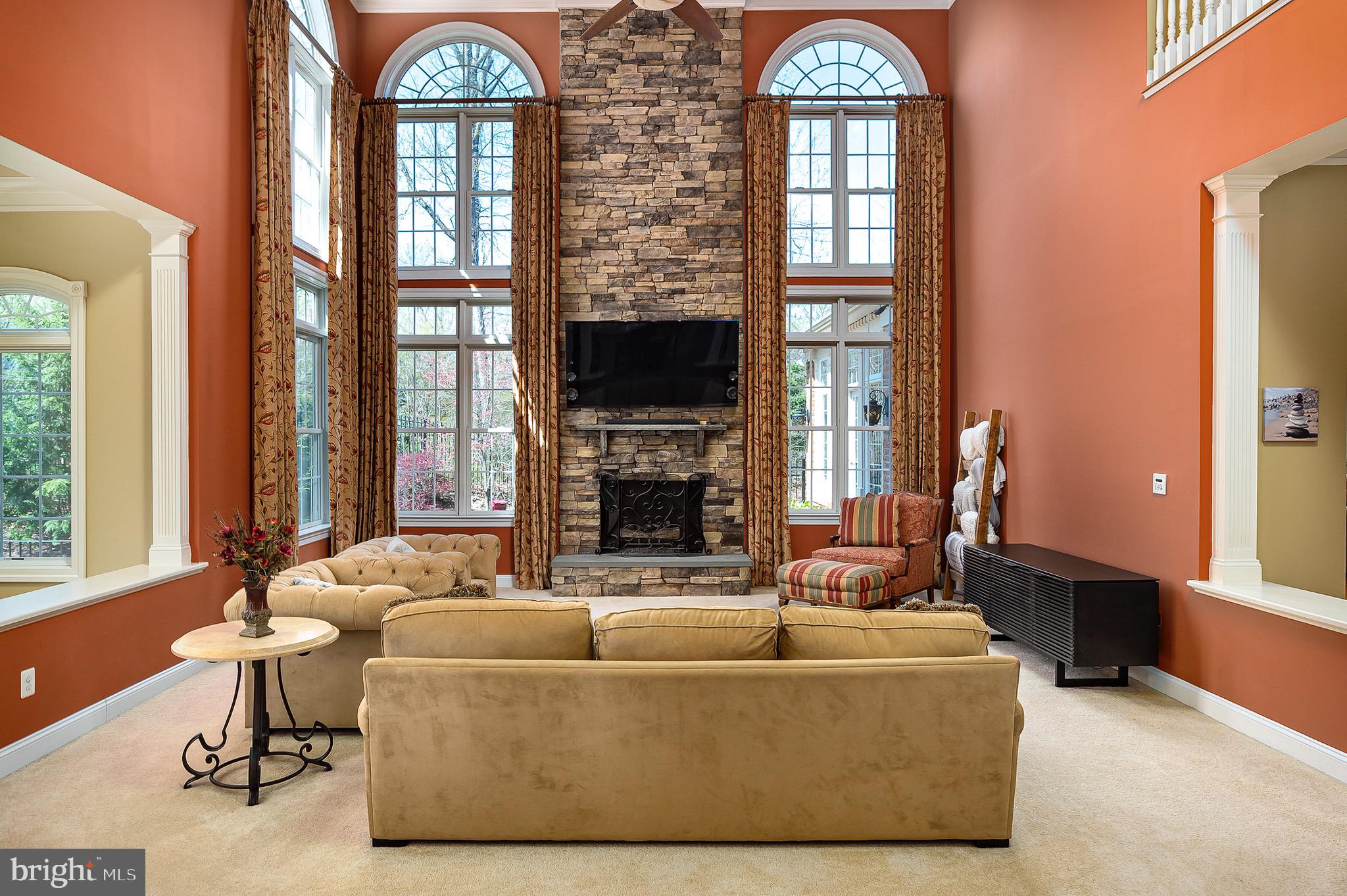 RIVER CREEK - Residential