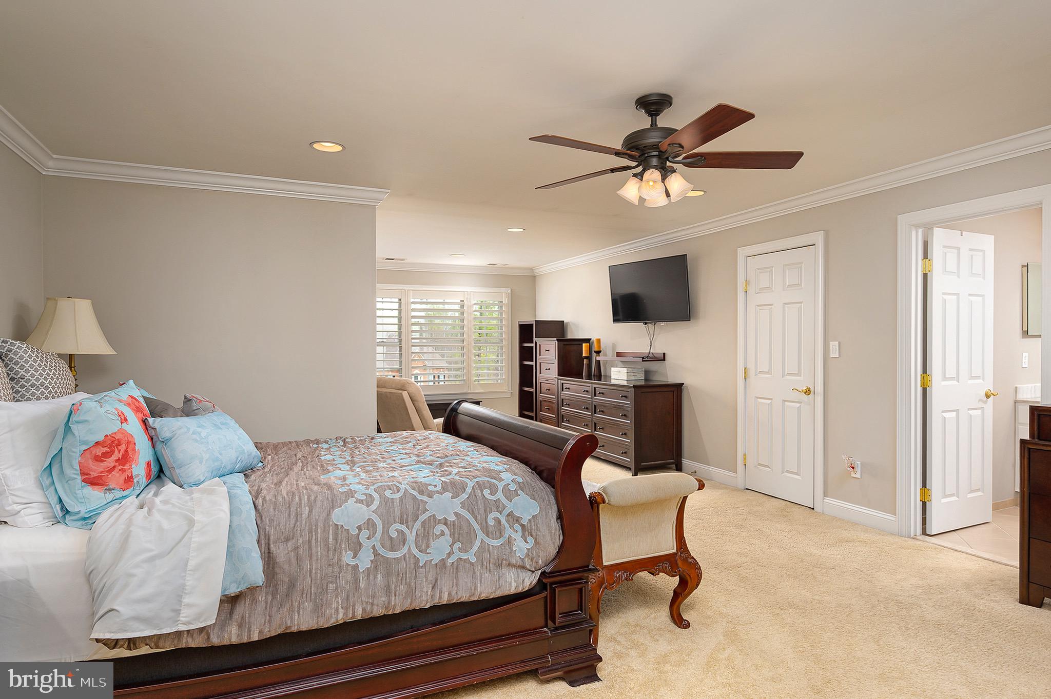 RIVER CREEK - Residential