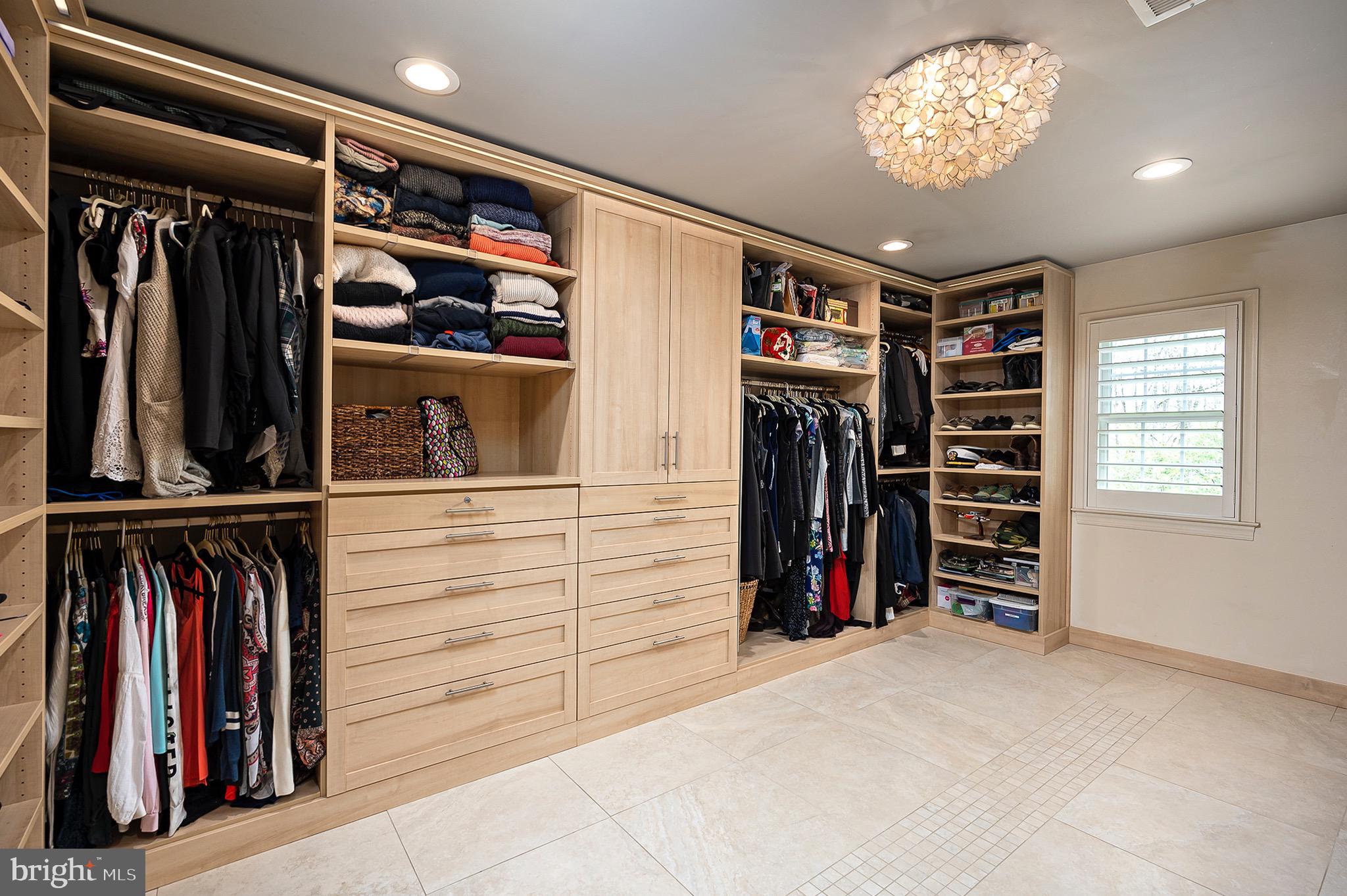 RIVER CREEK - Residential