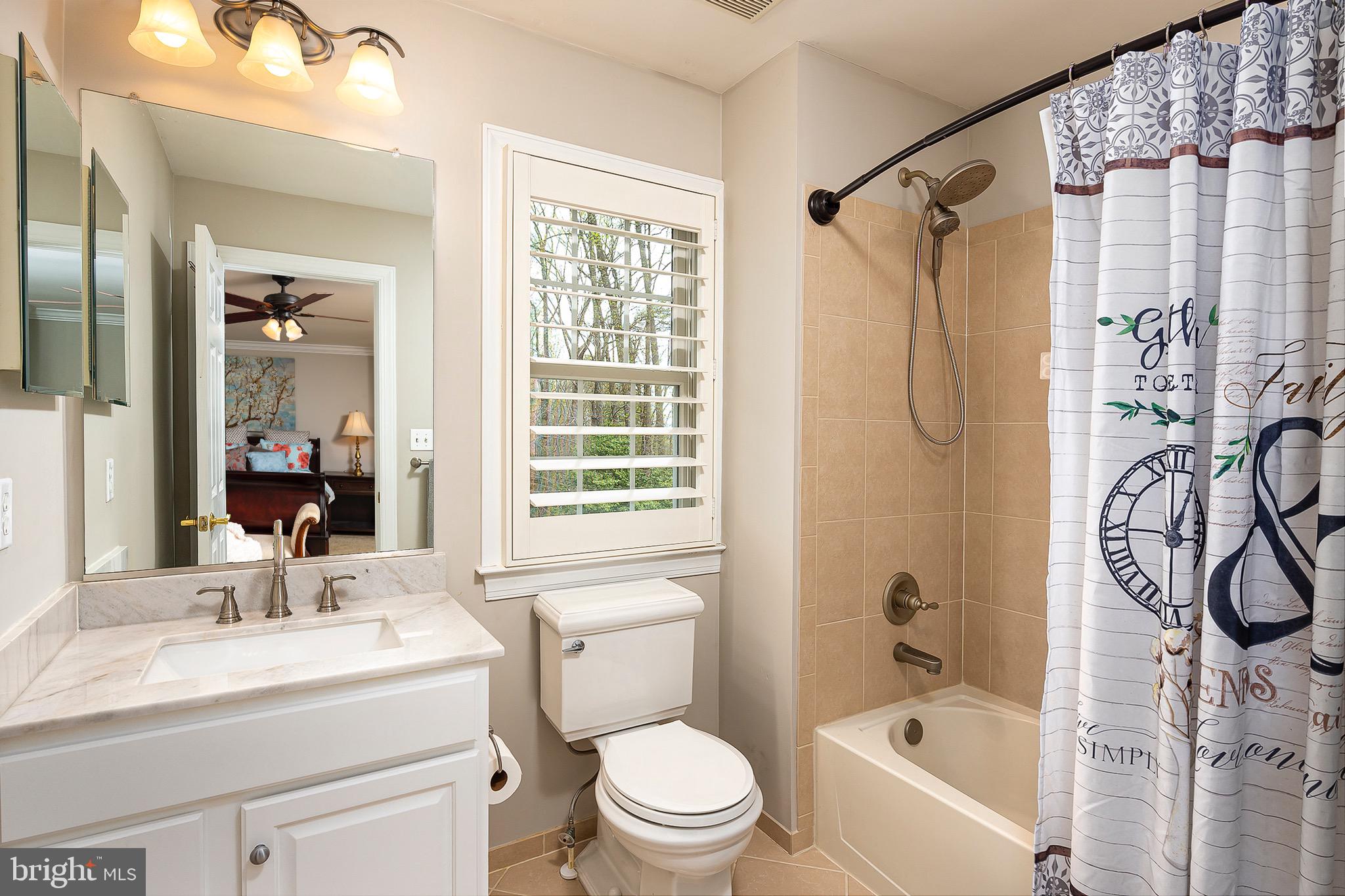 RIVER CREEK - Residential