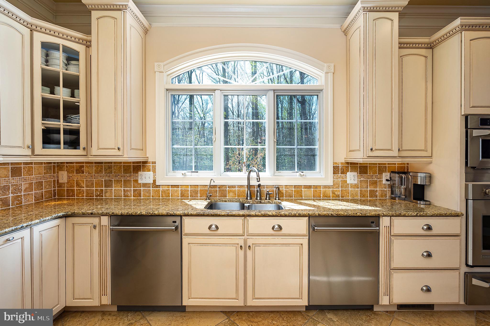 RIVER CREEK - Residential