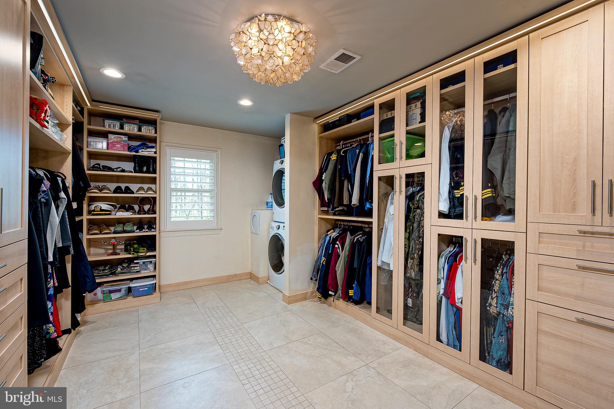 RIVER CREEK - Residential