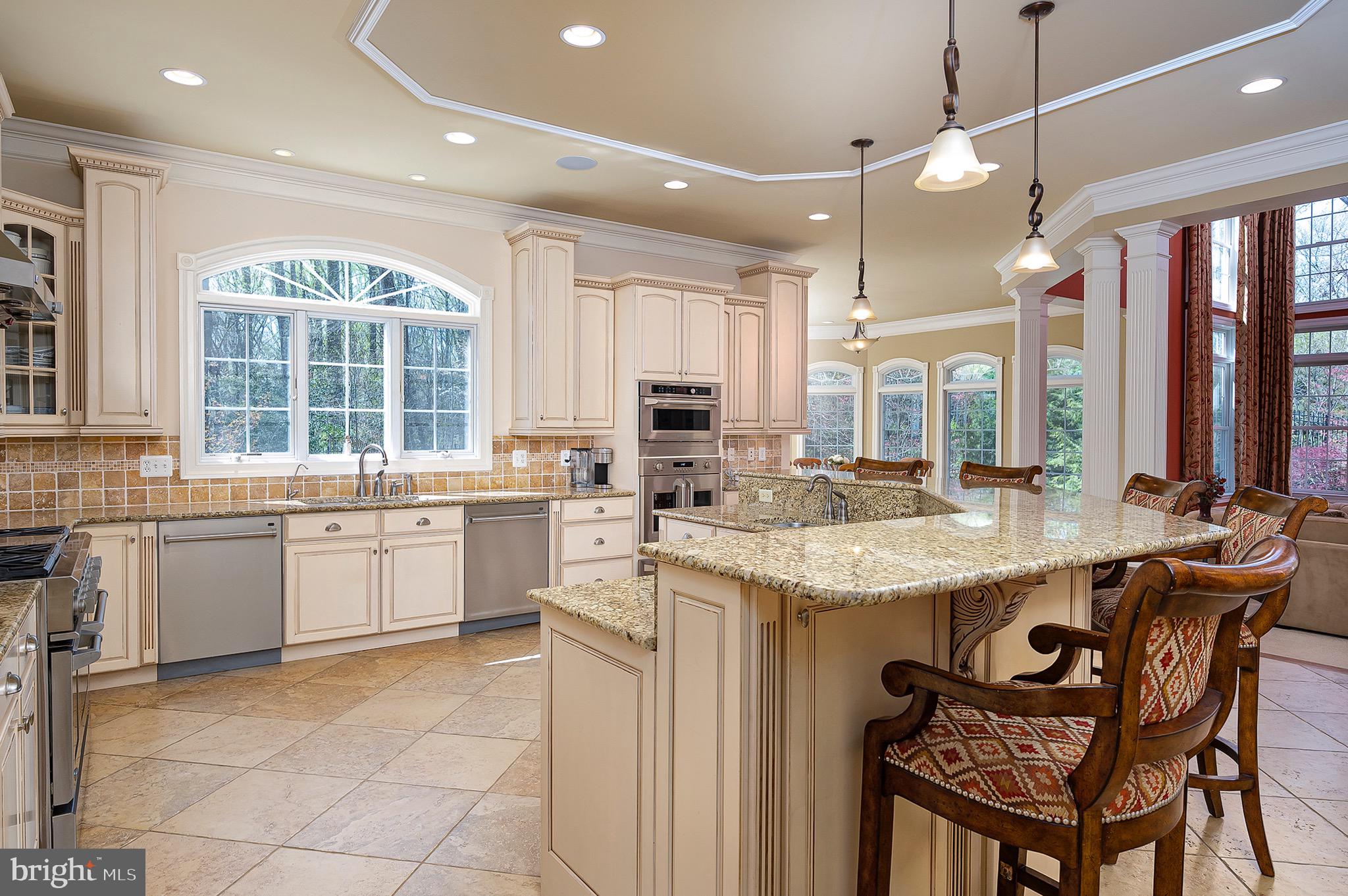 RIVER CREEK - Residential