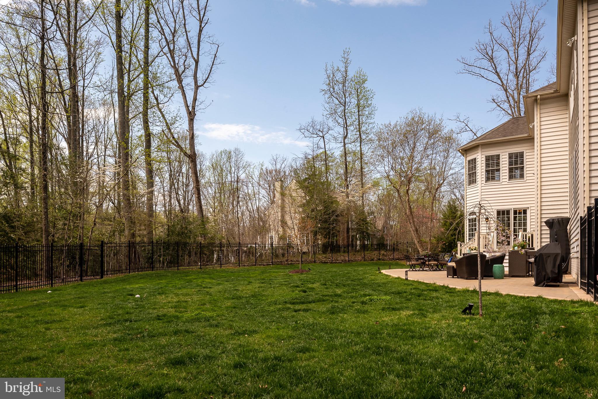 RIVER CREEK - Residential