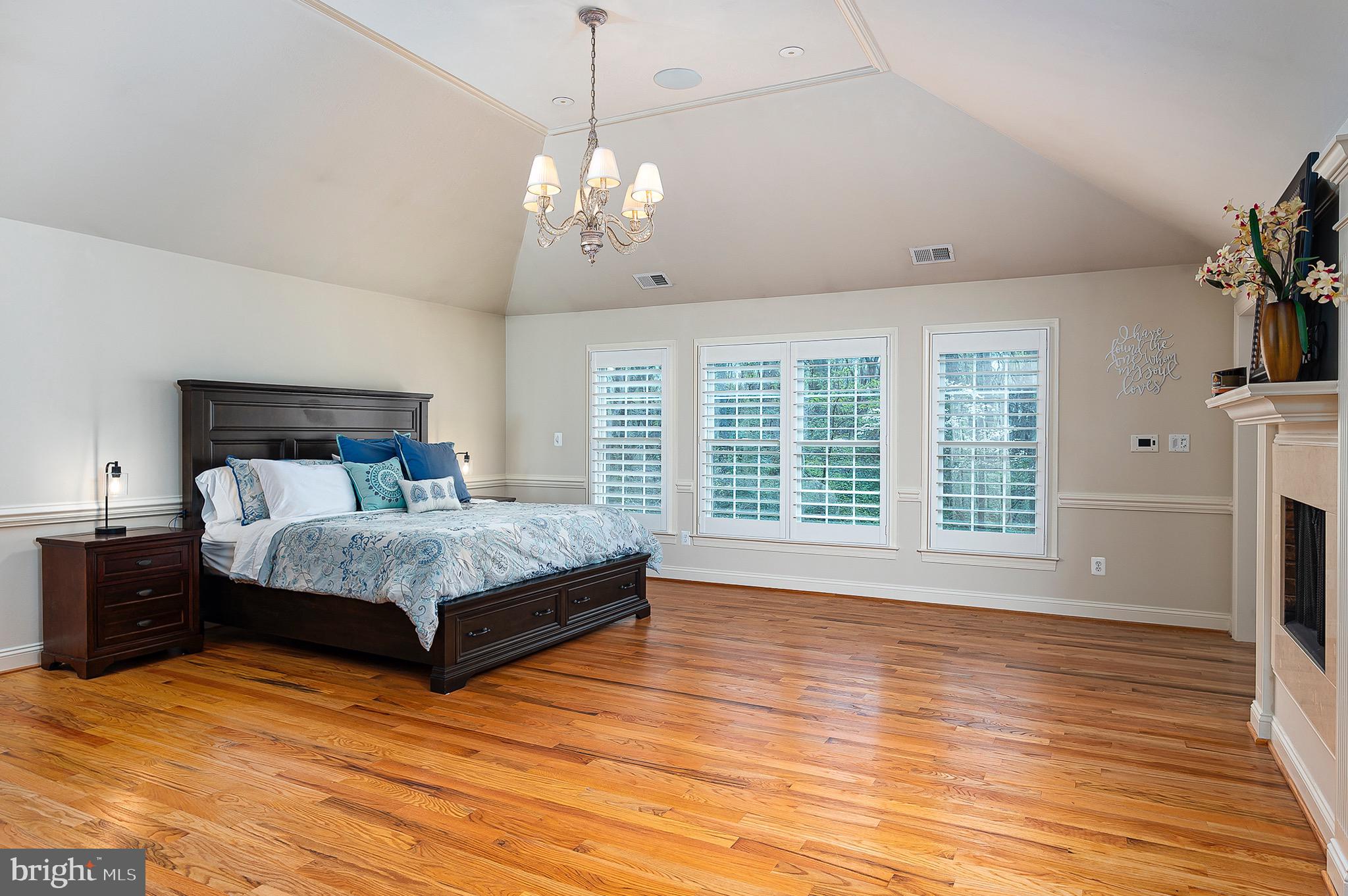 RIVER CREEK - Residential