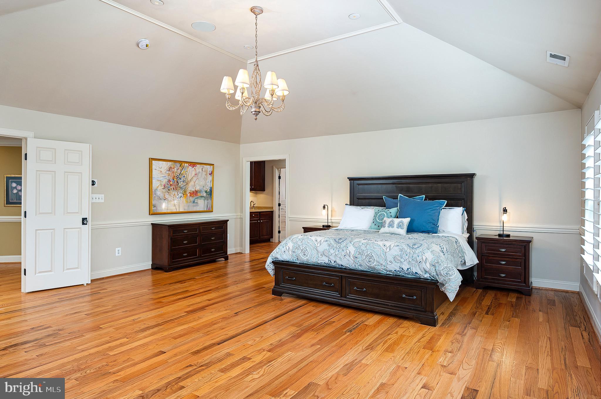 RIVER CREEK - Residential