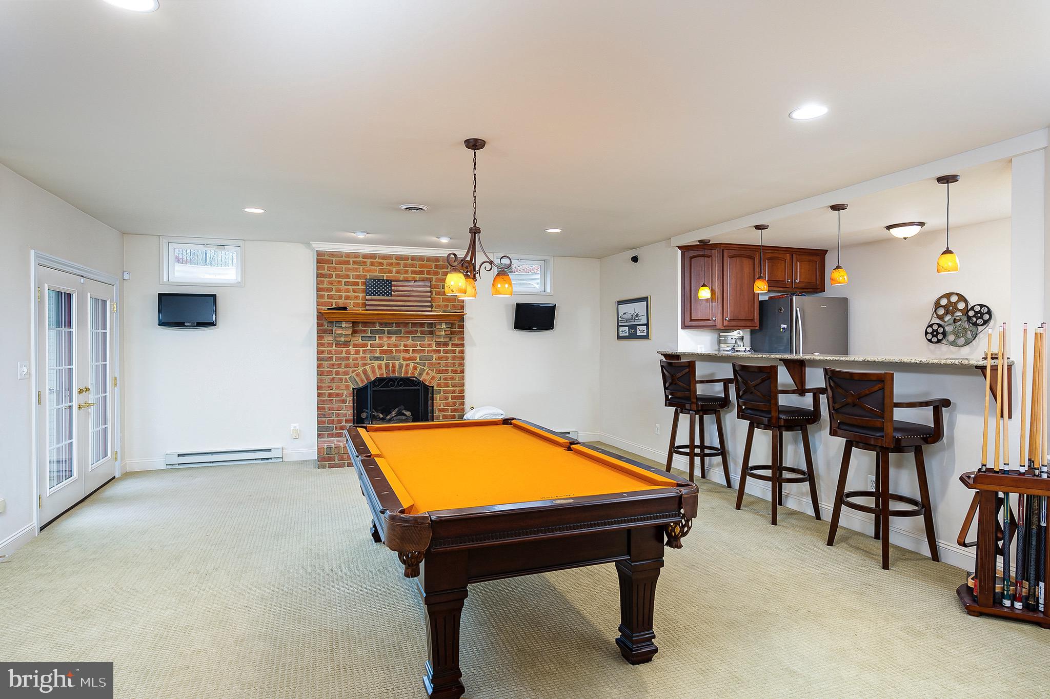 RIVER CREEK - Residential